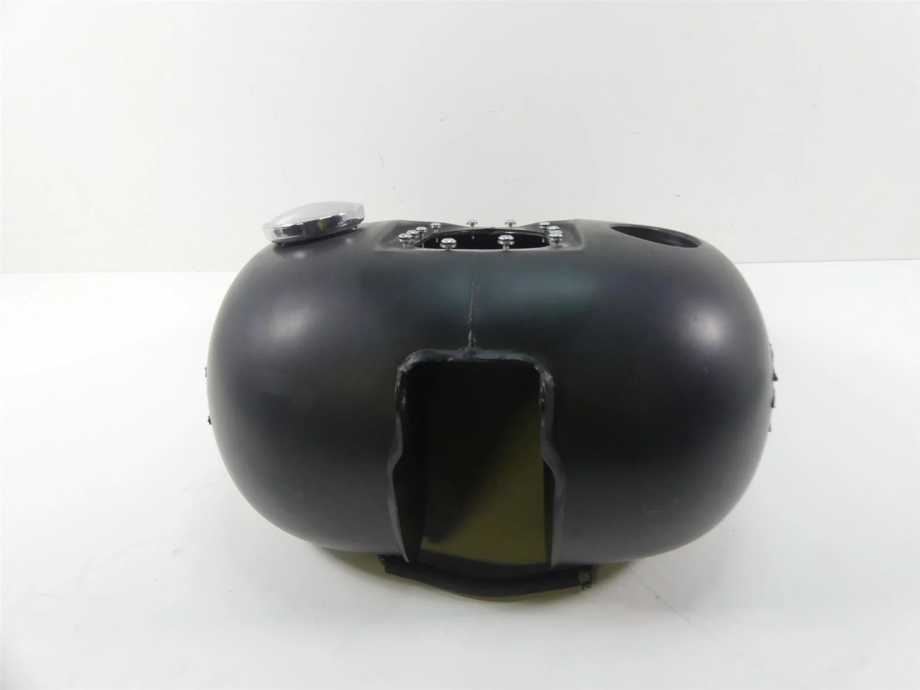 2017 Harley Dyna FXDB Street Bob Fuel Gas Petrol Tank -Read 61000707 - Image 4