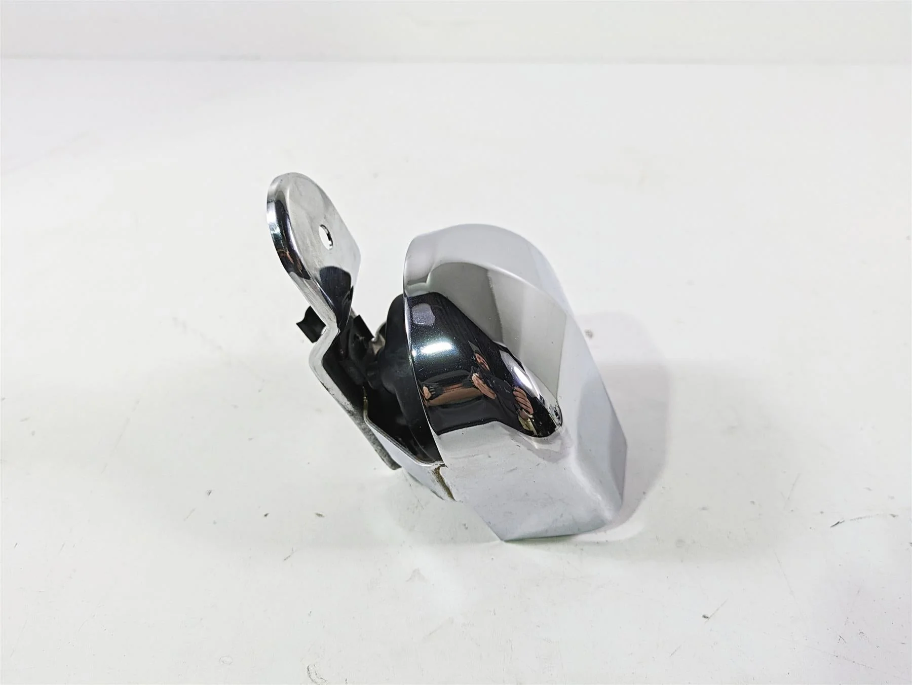 2017 Harley Dyna FXDB Street Bob Horn With Chrome Cover 61300478A - Image 5