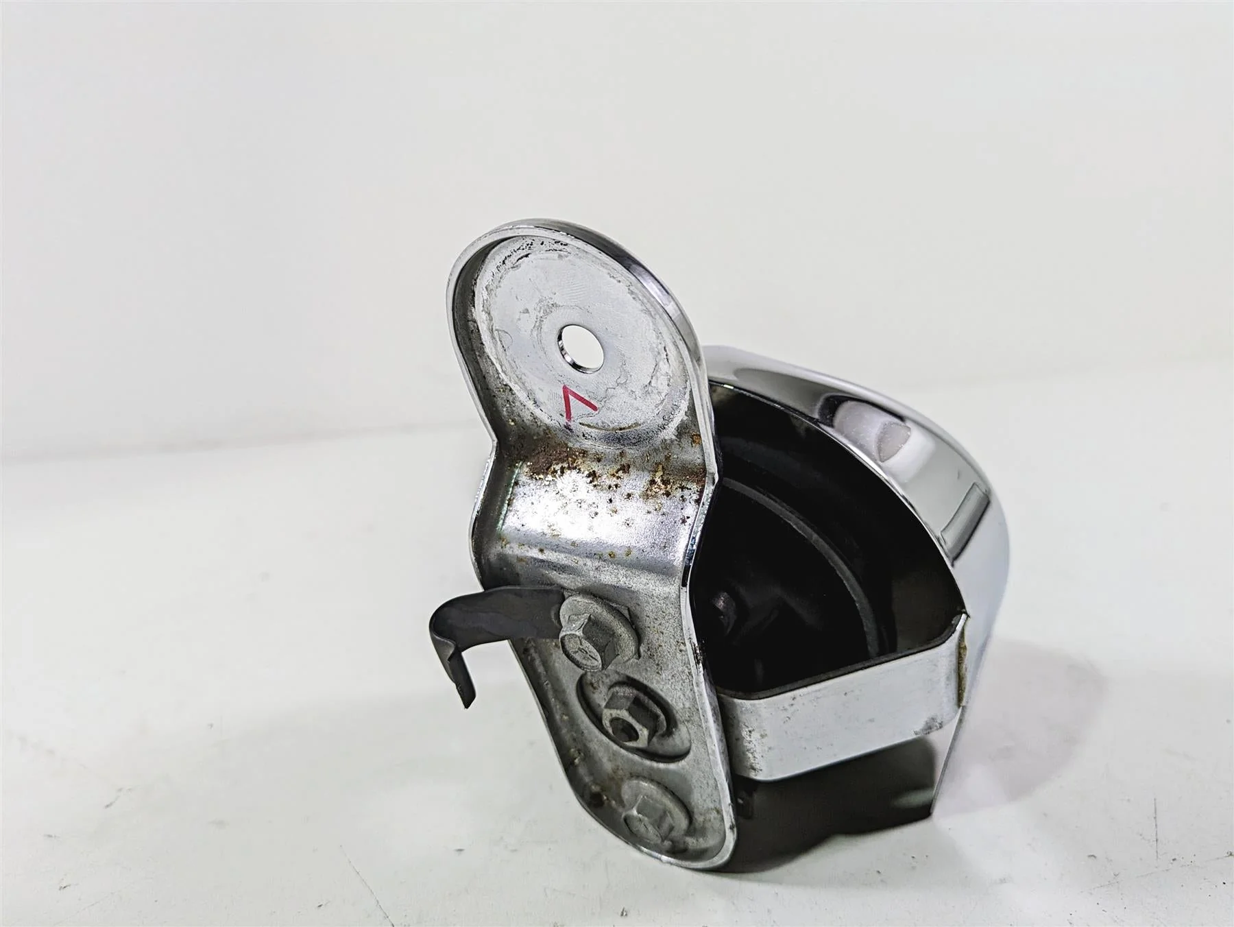 2017 Harley Dyna FXDB Street Bob Horn With Chrome Cover 61300478A - Image 9