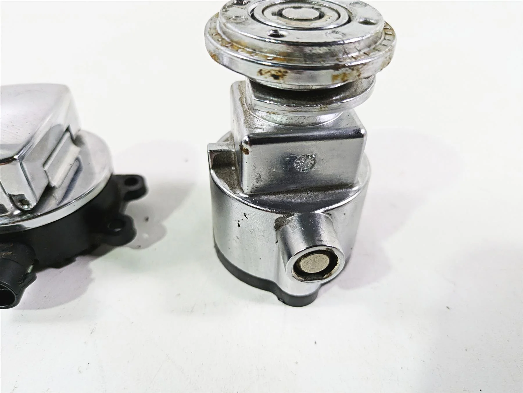 2017 Harley Dyna FXDB Street Bob Ignition Switch Steering Lock - VIN 71475-06B - Image 5
