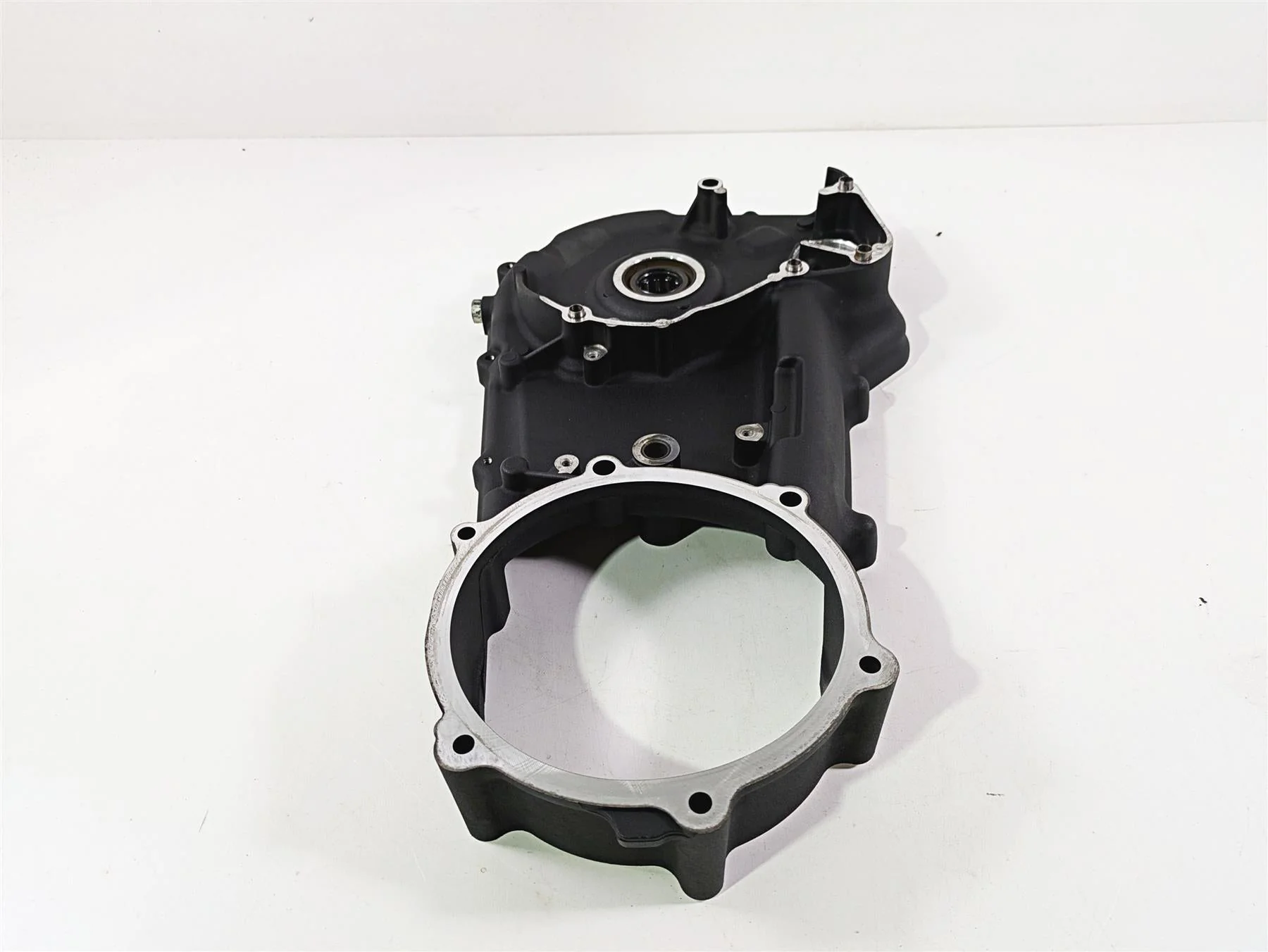 2017 Harley Dyna FXDB Street Bob Inner Primary Drive Clutch Cover 60681-06C - Image 2