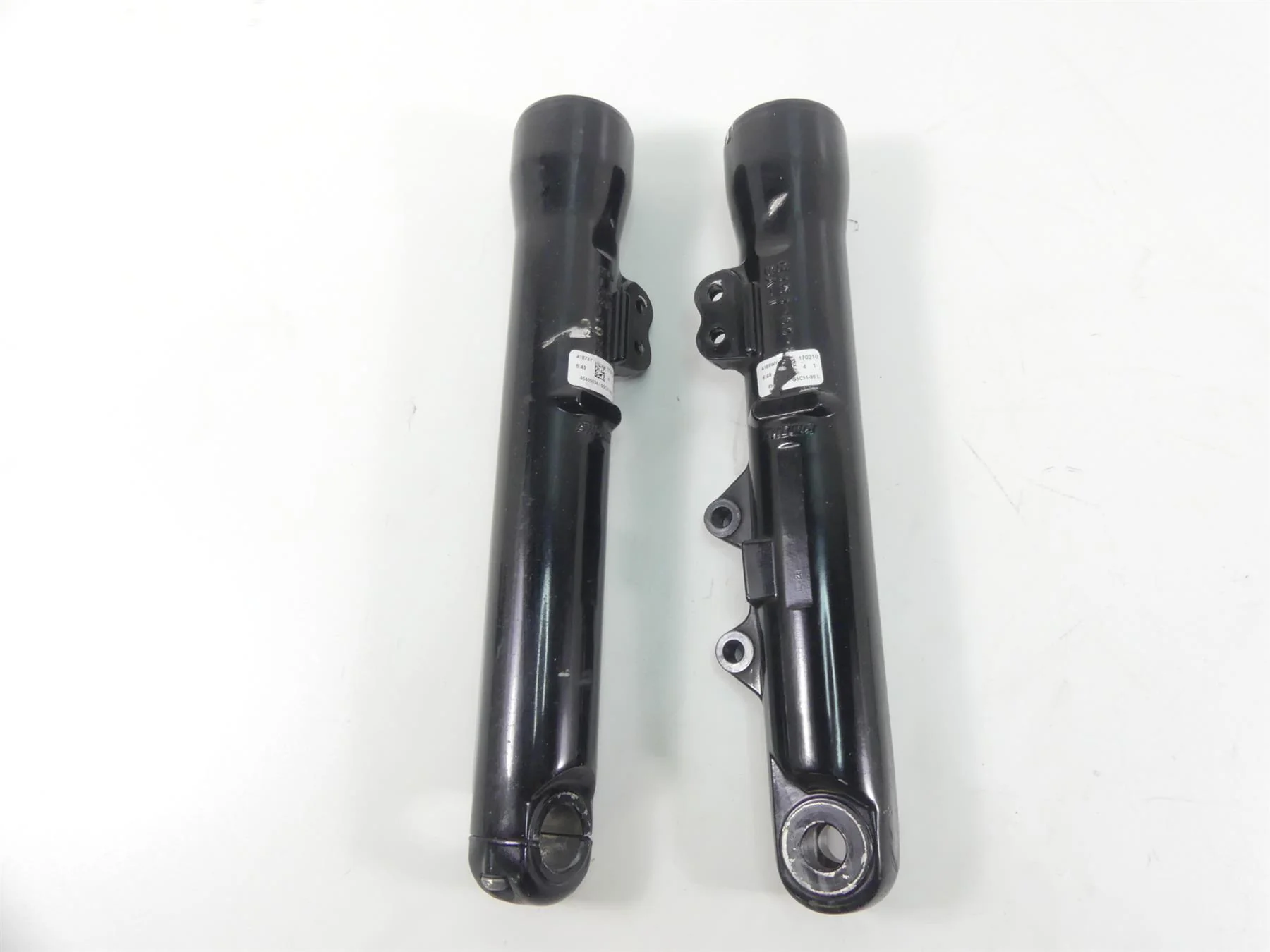 2017 Harley Dyna FXDB Street Bob Lower Fork Tube Leg Set 45400034 45400033 - Image 2