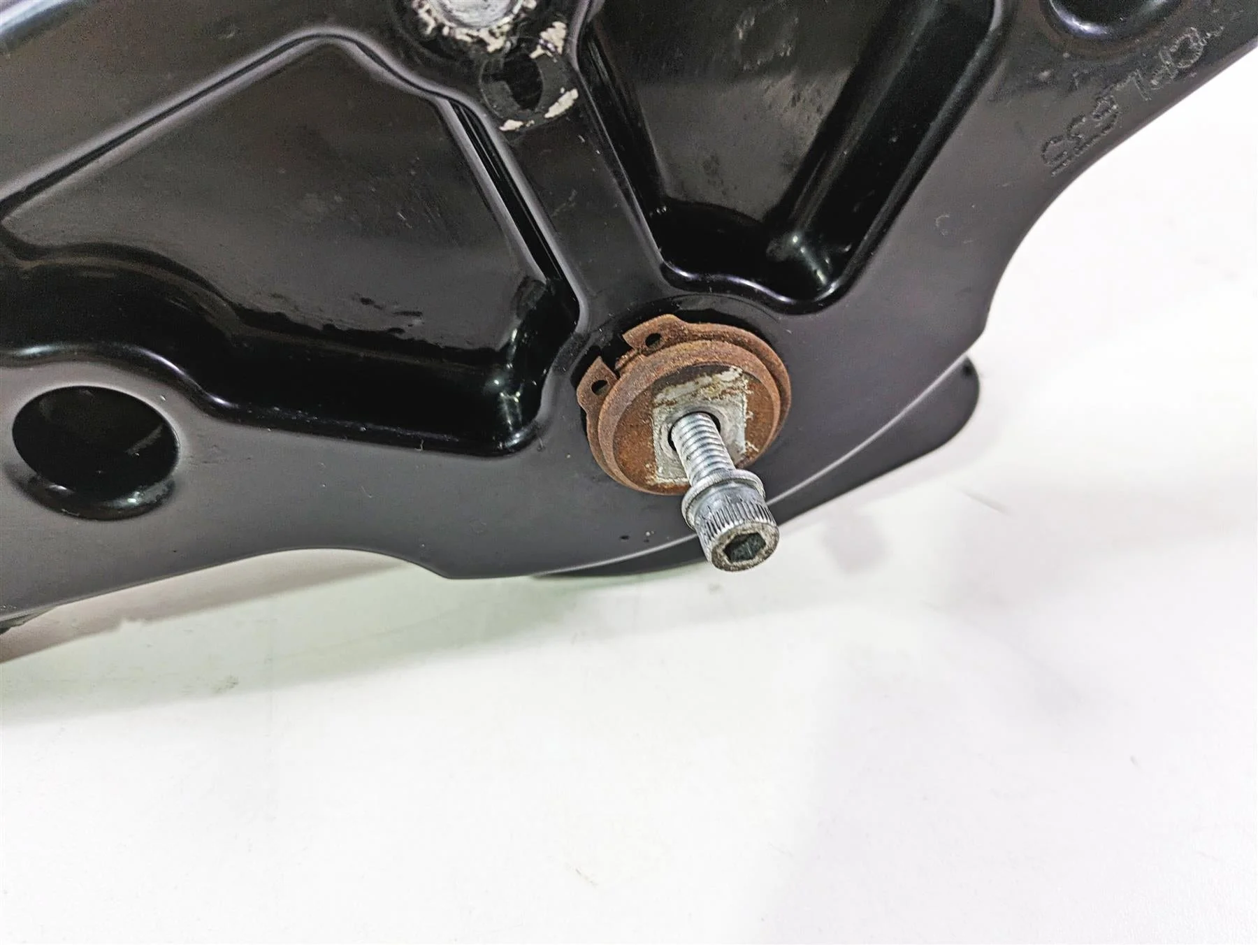 2017 Harley Dyna FXDB Street Bob Lower Triple Tree Steering Clamp -READ 45900041 - Image 11