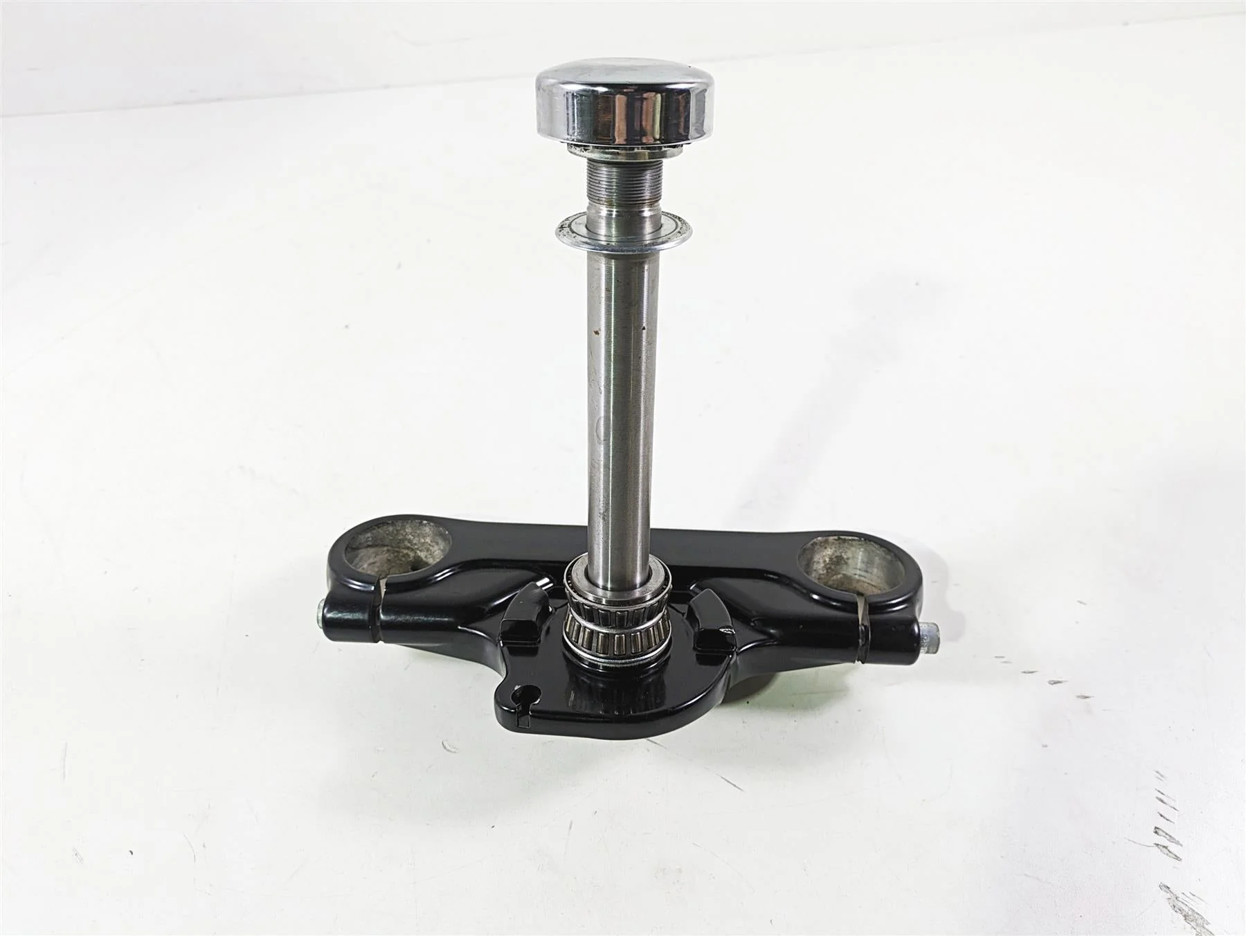 2017 Harley Dyna FXDB Street Bob Lower Triple Tree Steering Clamp -READ 45900041 - Image 3