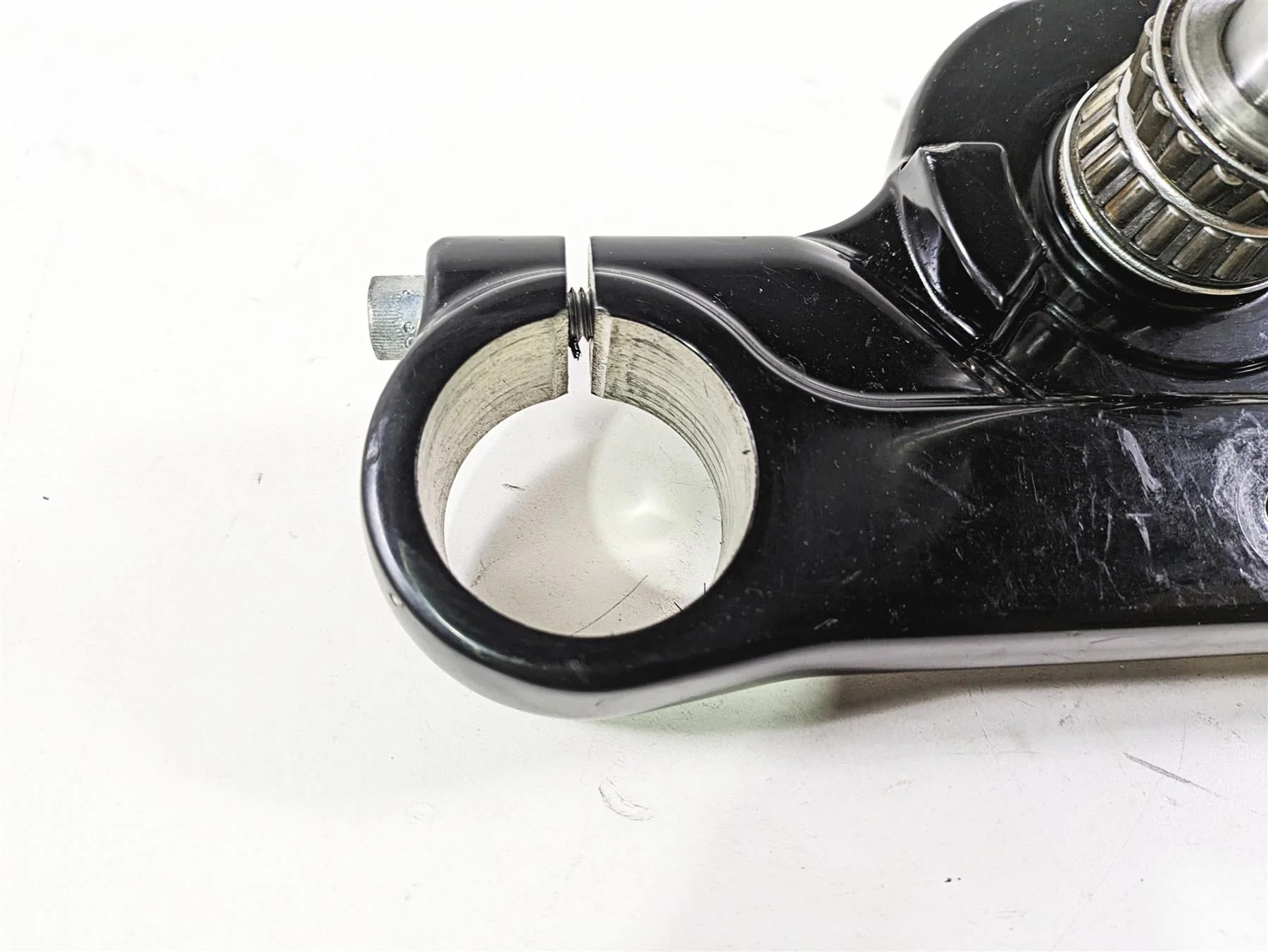 2017 Harley Dyna FXDB Street Bob Lower Triple Tree Steering Clamp -READ 45900041 - Image 7