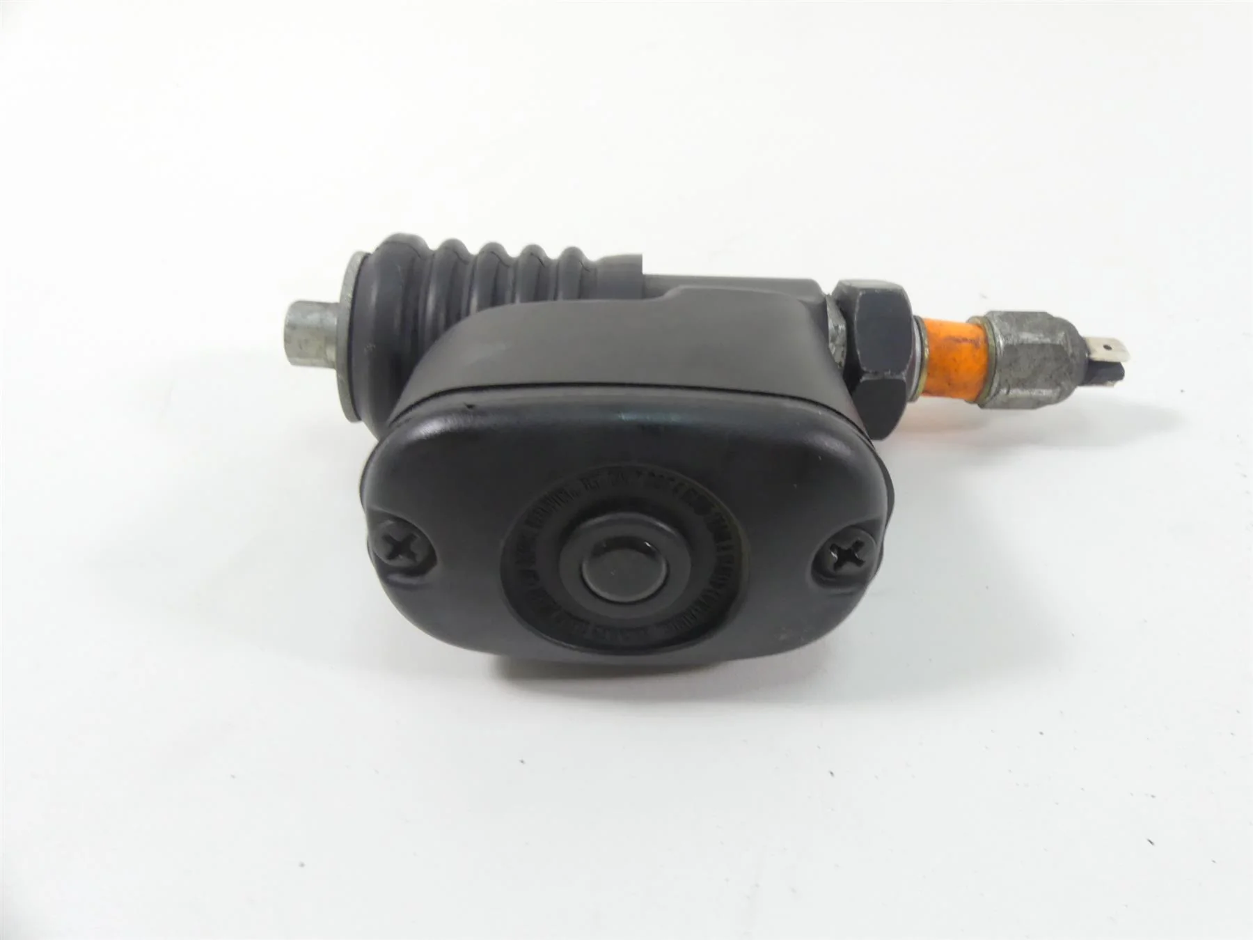 2017 Harley Dyna FXDB Street Bob Rear Brake Master Cylinder  41700065A - Image 2