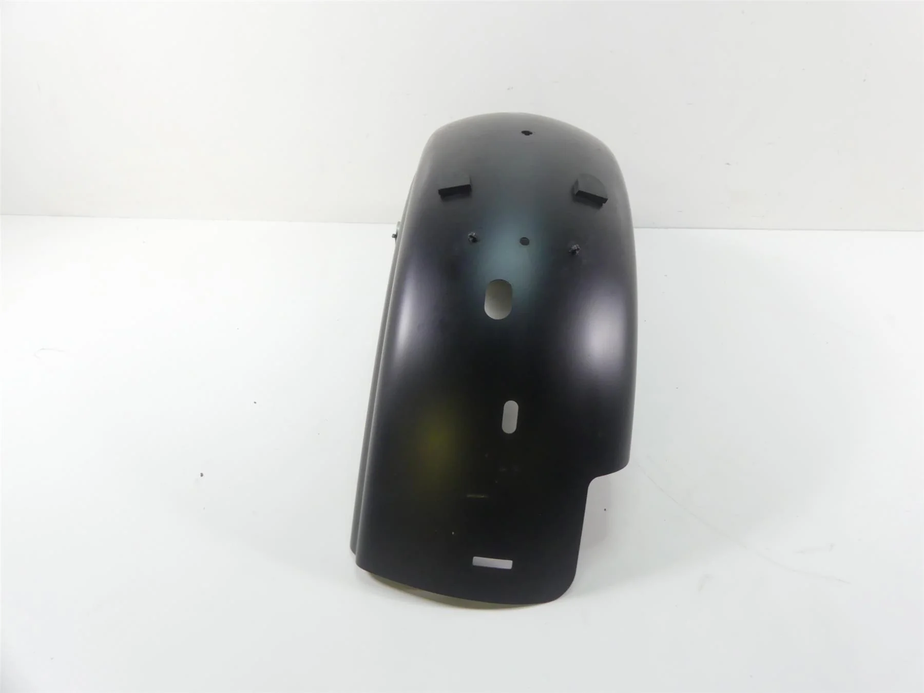 2017 Harley Dyna FXDB Street Bob Rear Fender Tire Hugger - Dented 59500097A - Image 4