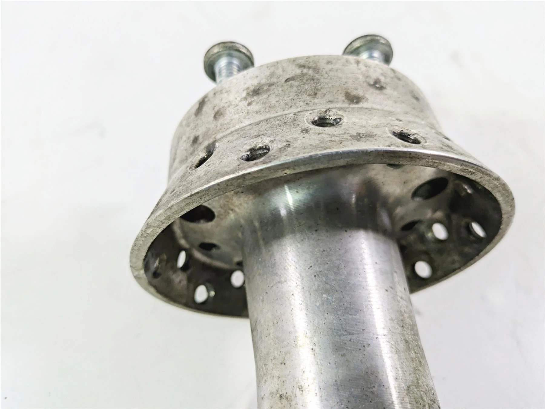 2017 Harley Dyna FXDB Street Bob Rear Spoke Wheel Hub 17in 25mm - Read 41430-09A - Image 11