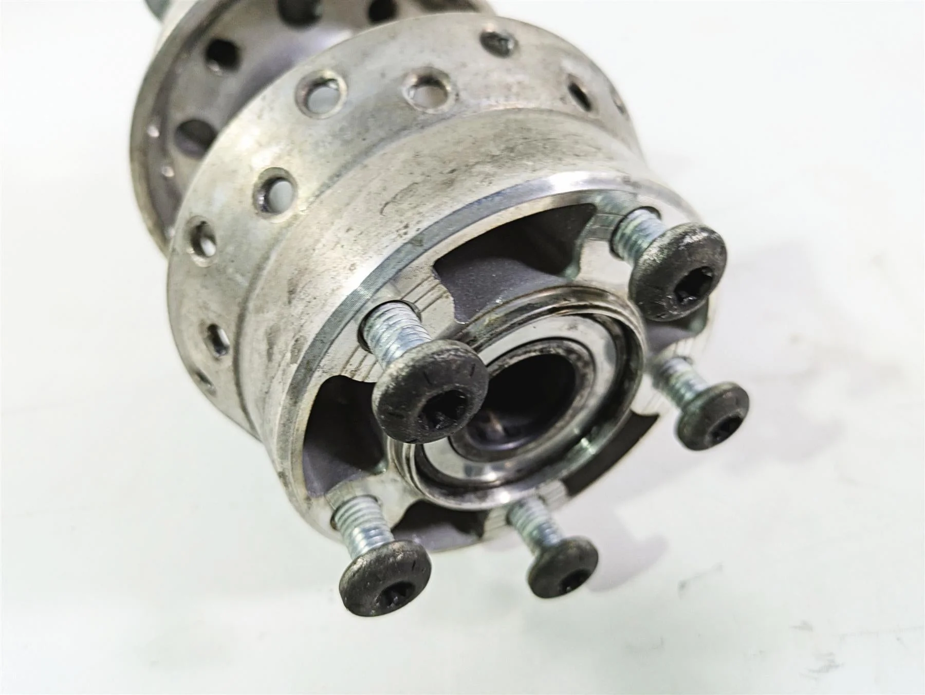 2017 Harley Dyna FXDB Street Bob Rear Spoke Wheel Hub 17in 25mm - Read 41430-09A - Image 7