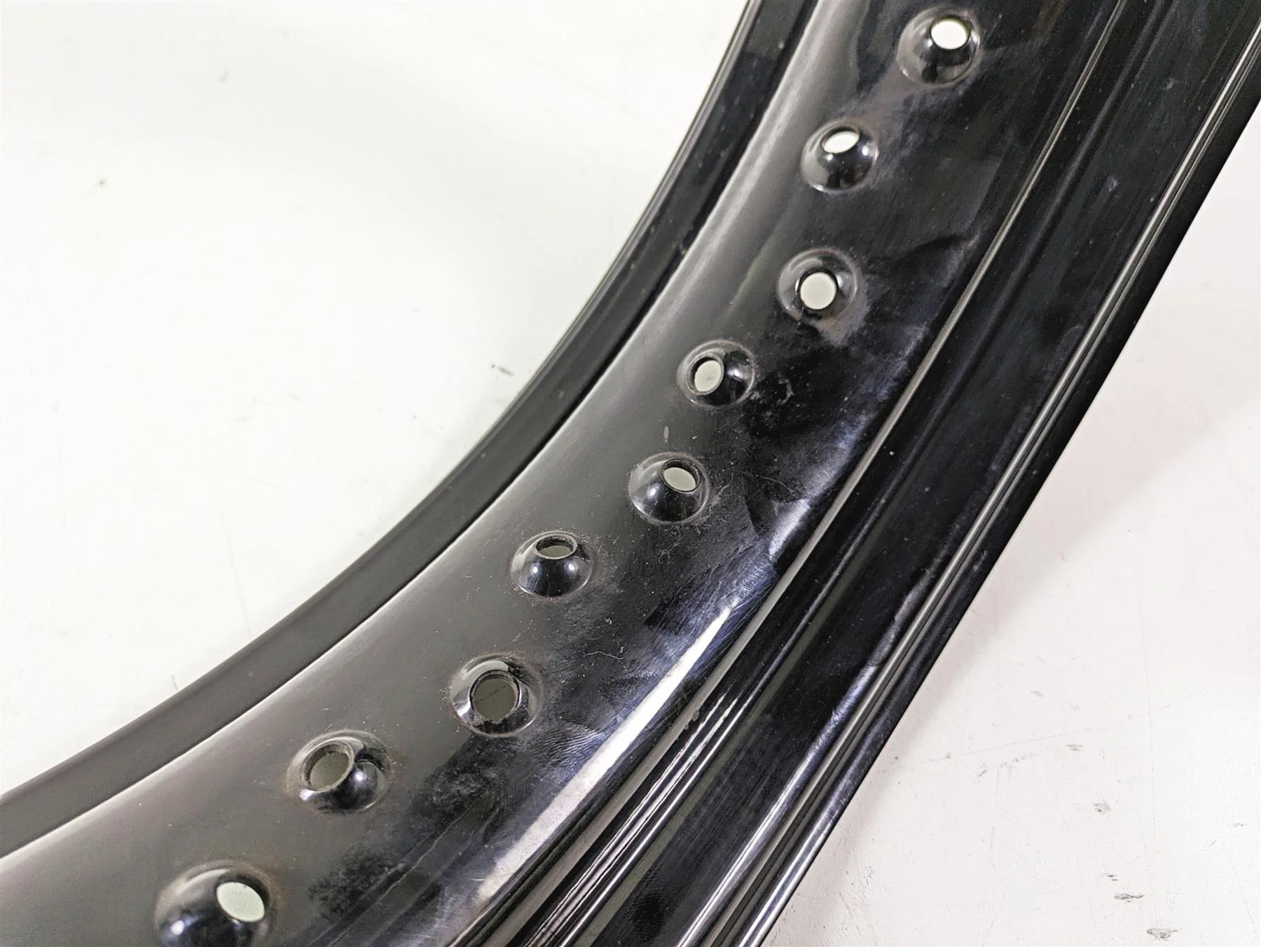 2017 Harley Dyna FXDB Street Bob Rear Wheel Rim 17x4.5 READ 41430-09A - Image 8