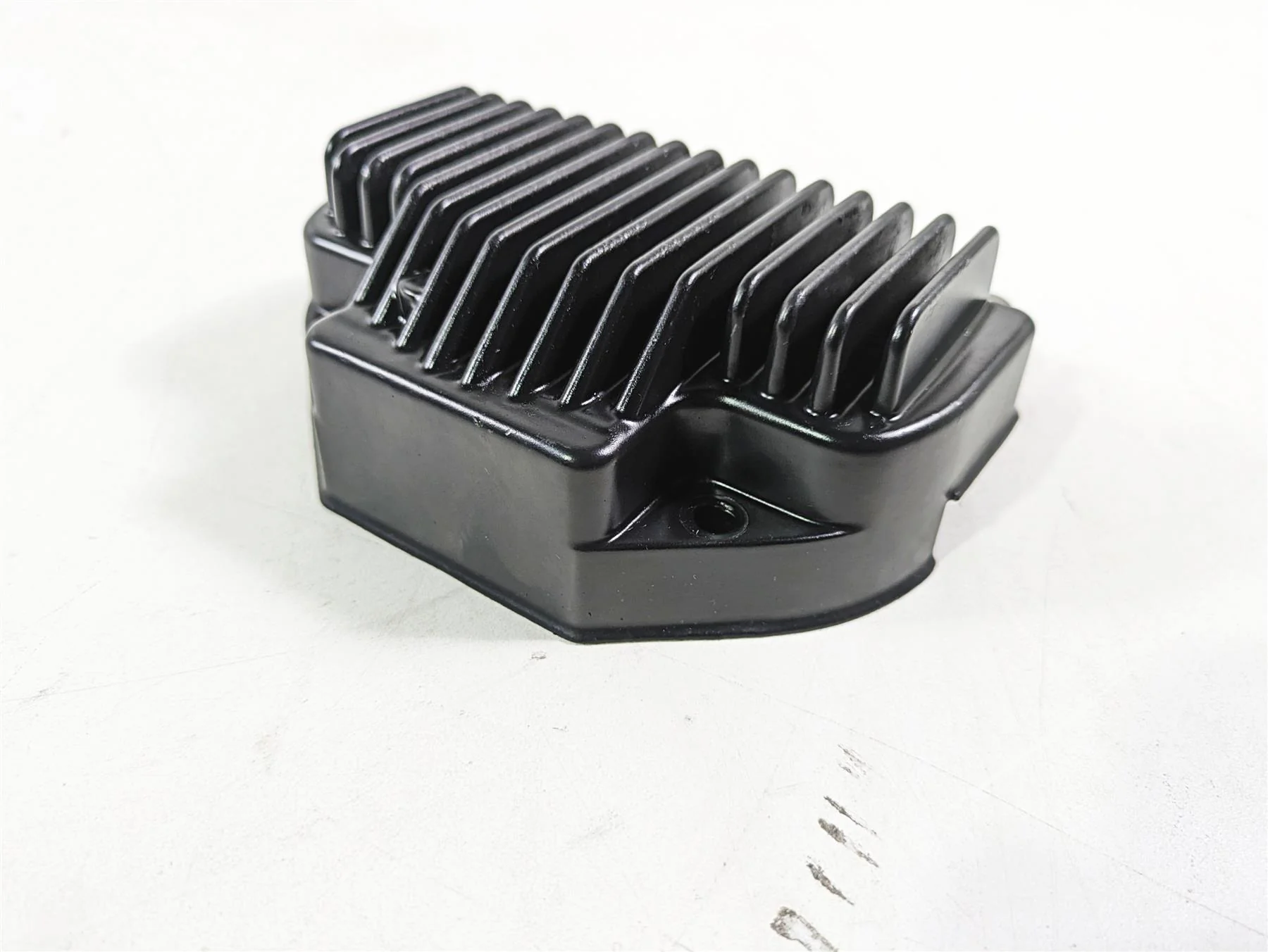2017 Harley Dyna FXDB Street Bob Rectifier Voltage Regulator 74631-08A - Image 11