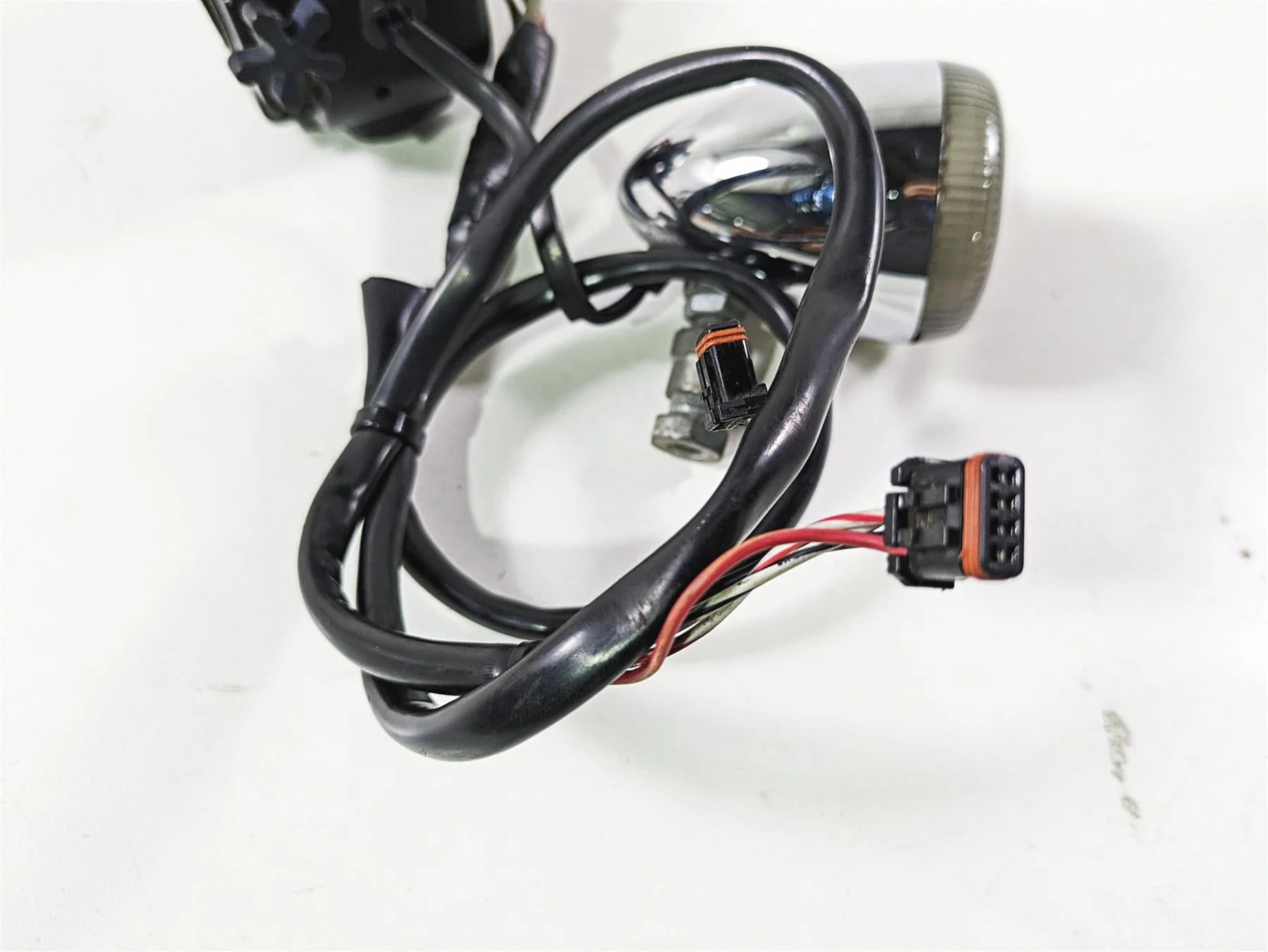 2017 Harley Dyna FXDB Street Bob Right Control Switch & Blinker -READ 71500360 - Image 9