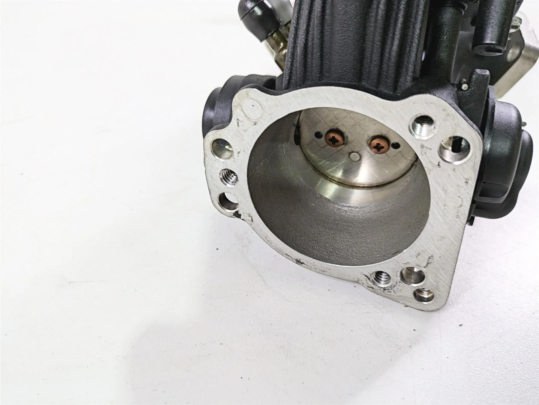 2017 Harley Dyna FXDB Street Bob Throttle Body Fuel Injection 27708-10A - Image 9