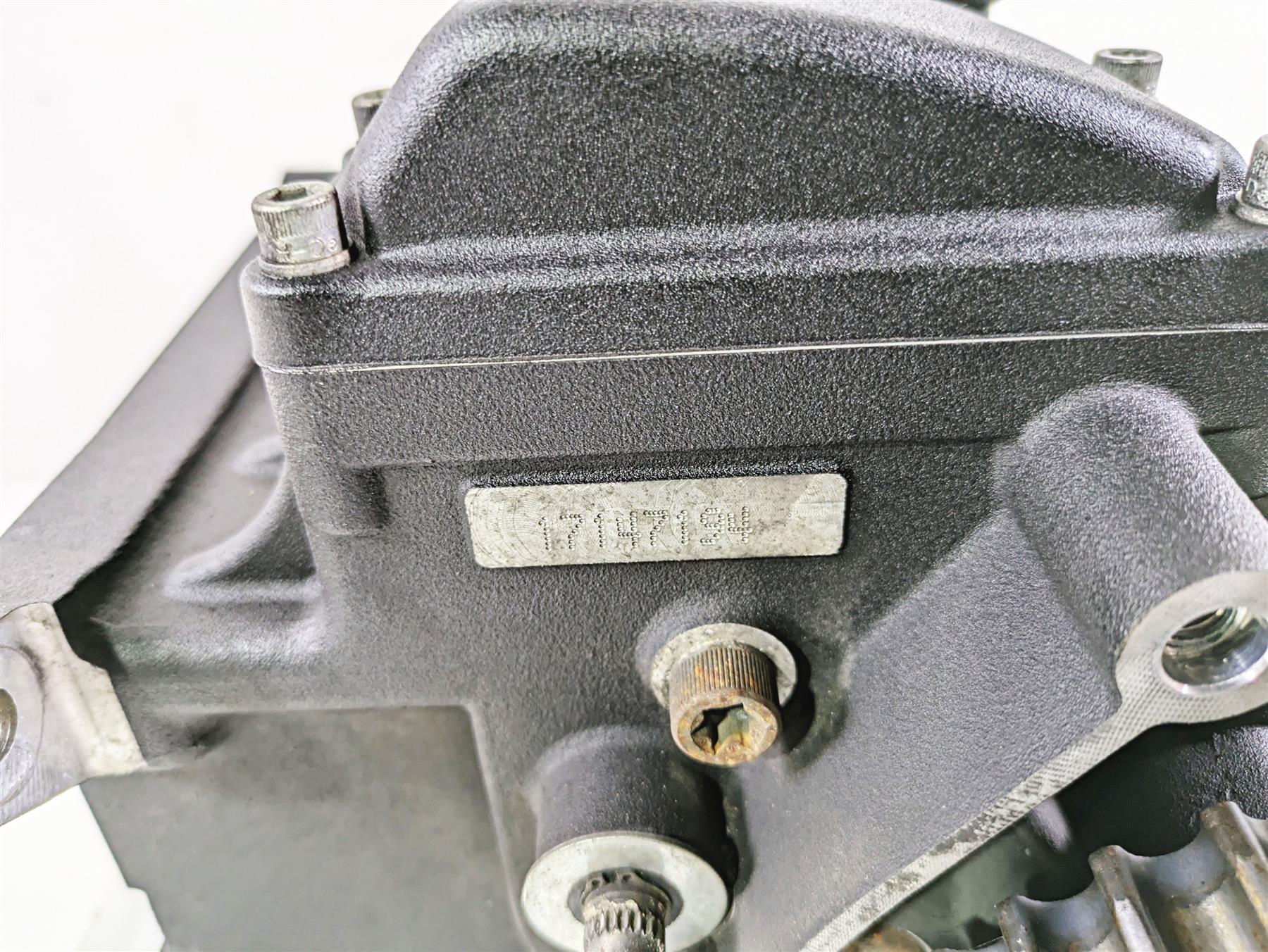 2017 Harley Dyna FXDB Street Bob Transmission Gear Box 6 Sp 19k - Read 33083-10A - Image 4