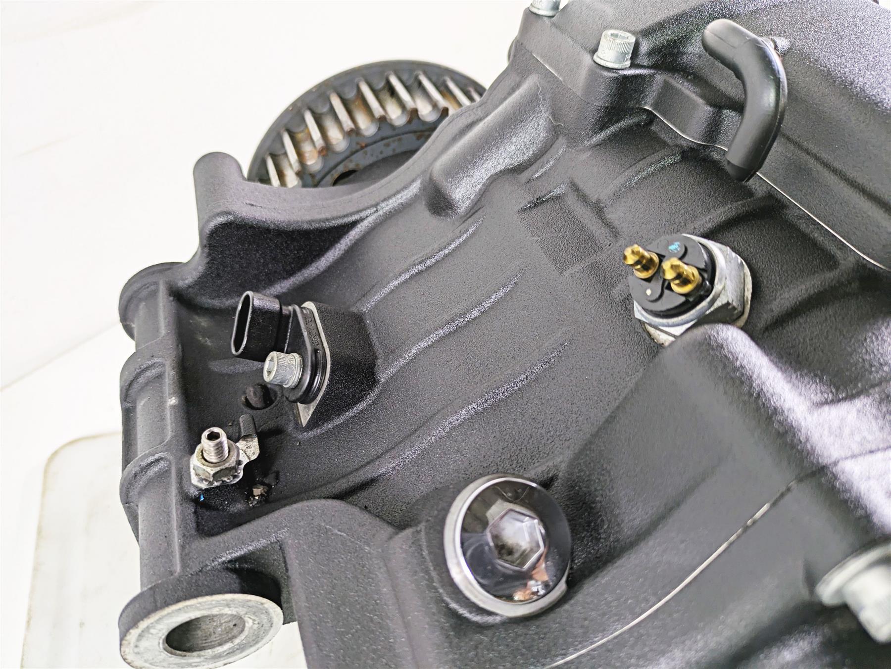 2017 Harley Dyna FXDB Street Bob Transmission Gear Box 6 Sp 19k - Read 33083-10A - Image 9