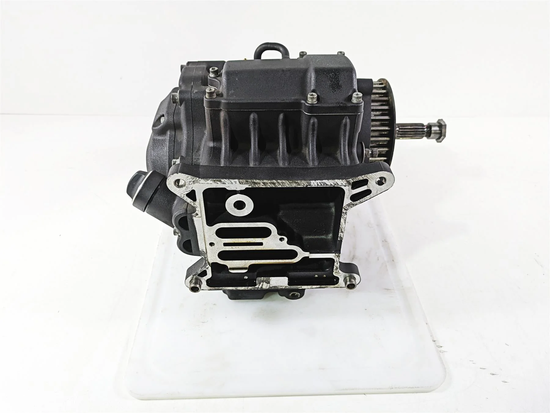 2017 Harley Dyna FXDB Street Bob Transmission Gear Box 6 Speed 25K 33083-10A - Image 3