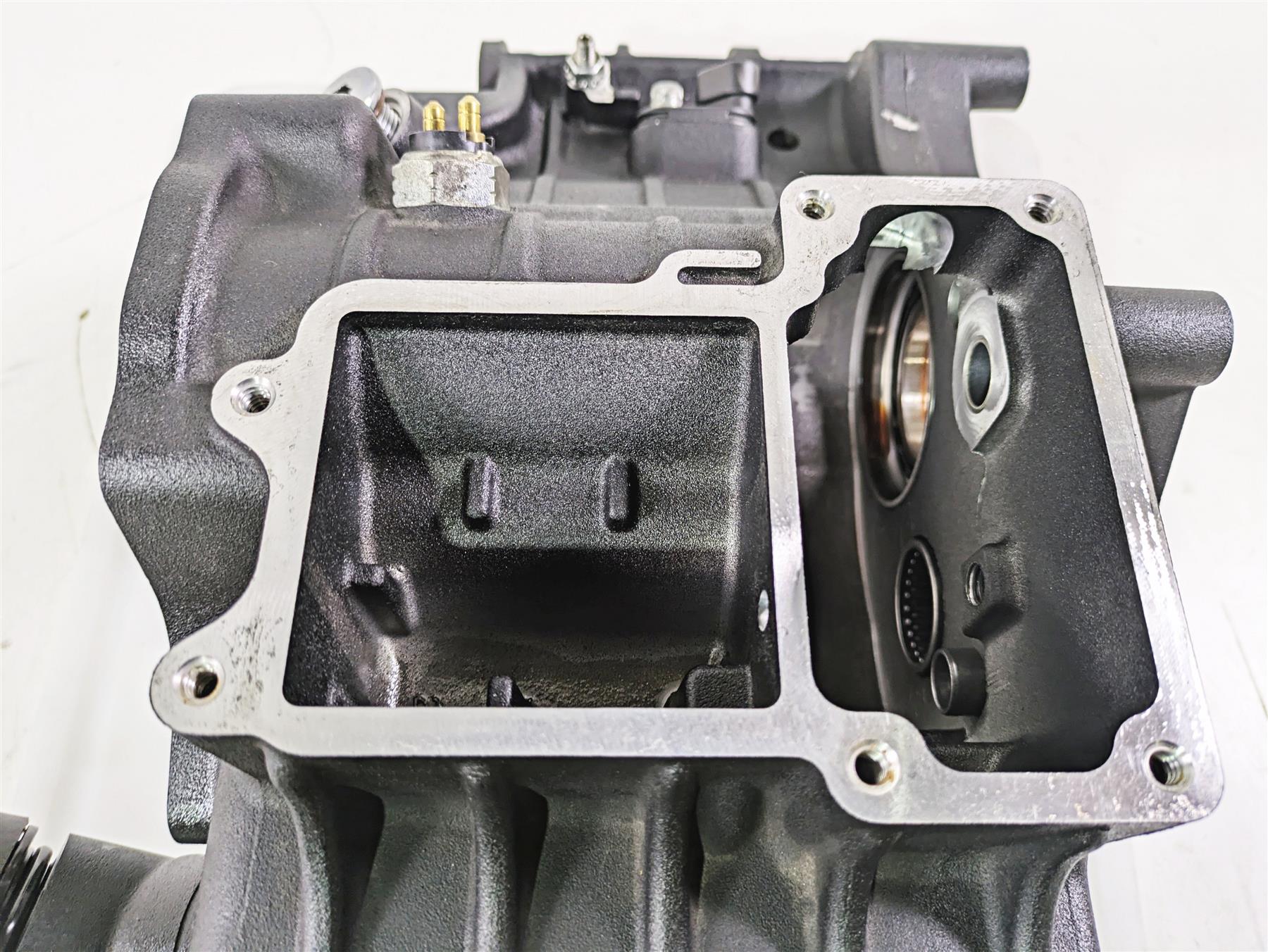 2017 Harley Dyna FXDB Street Bob Transmission Gear Case Housing 34747-06C - Image 10