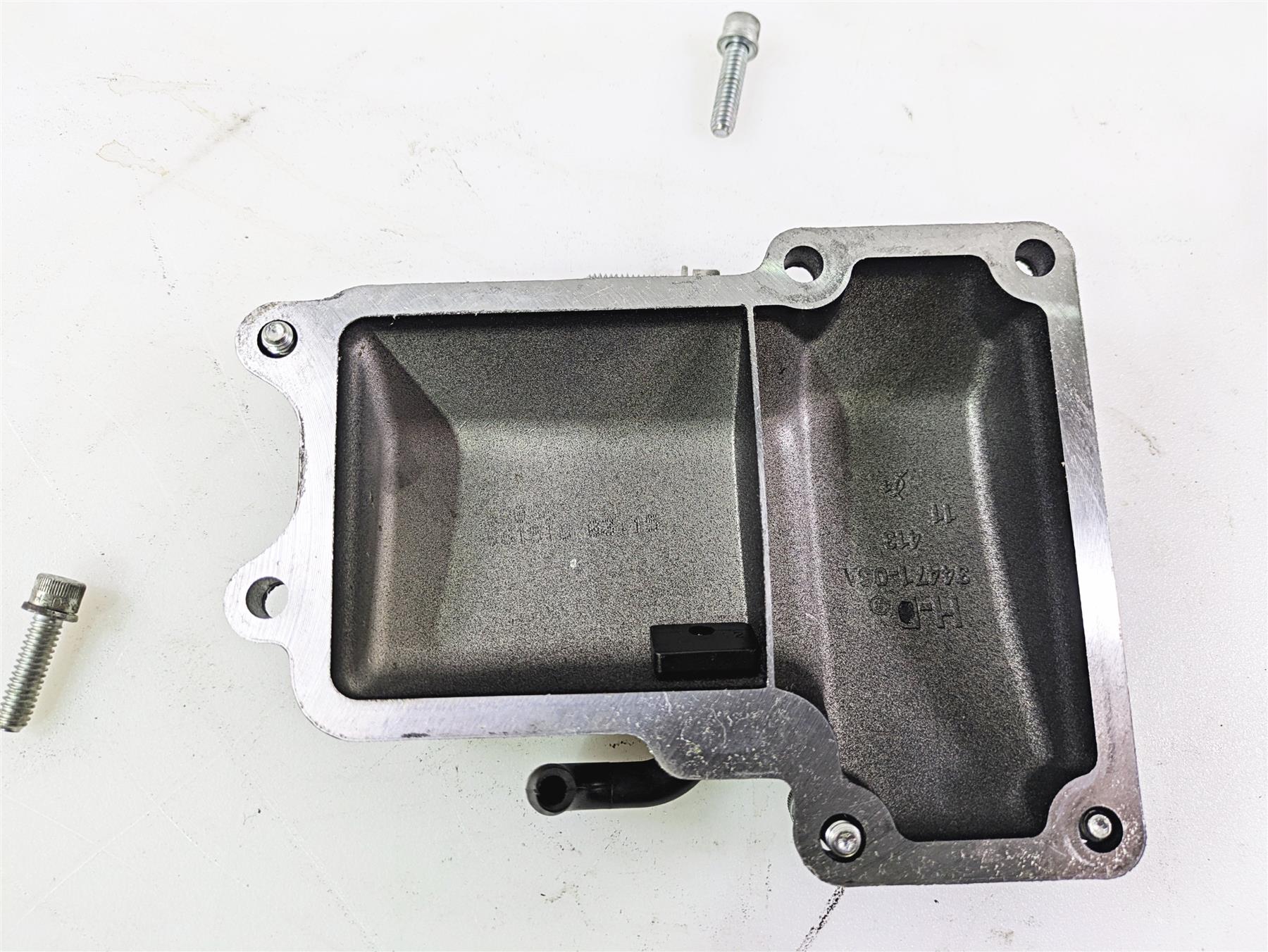 2017 Harley Dyna FXDB Street Bob Upper Wrinkle Black Transmission Cover 34471-06A - Image 9