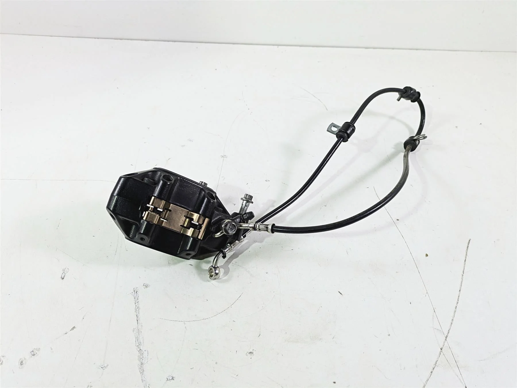 2017 Harley FLS Softail Slim Front Brake Caliper + Line Hose 41300095 - Image 3