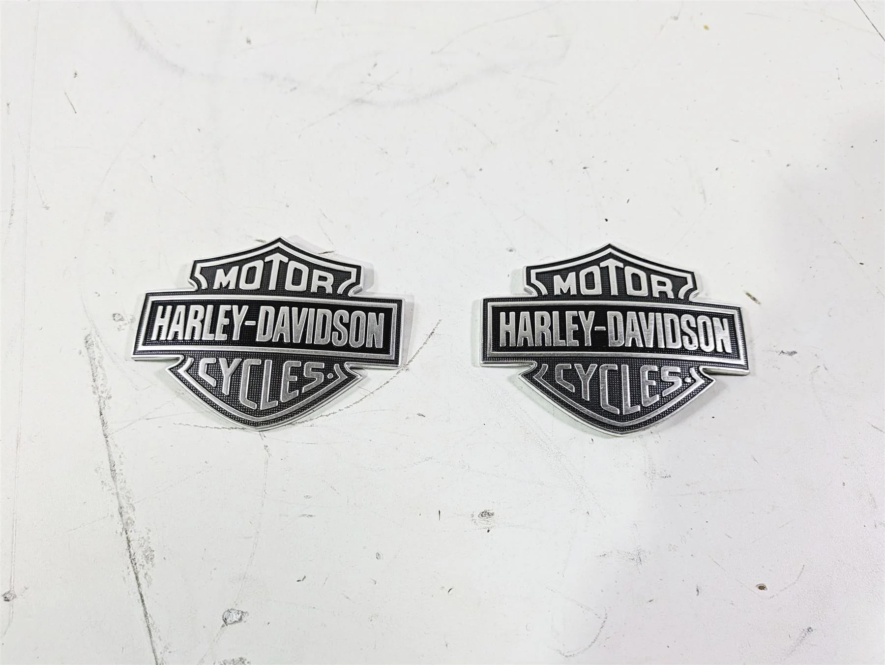 2017 Harley FLS Softail Slim Fuel Gas Petrol Tank Emblem Set 61400055 61400056