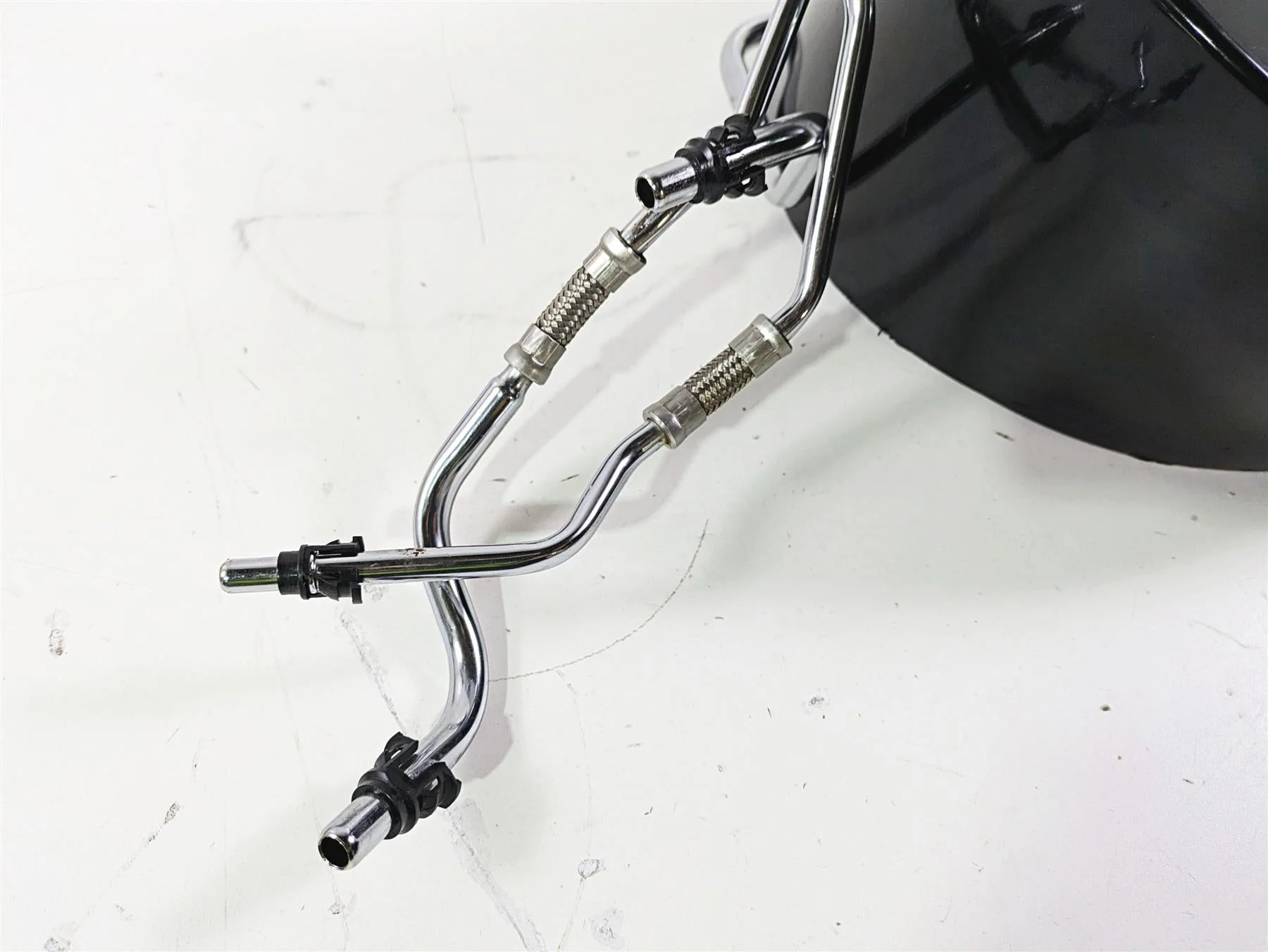 2017 Harley FLS Softail Slim Oil Tank Reservoir + Hoses Lines Set 62492-01A - Image 8