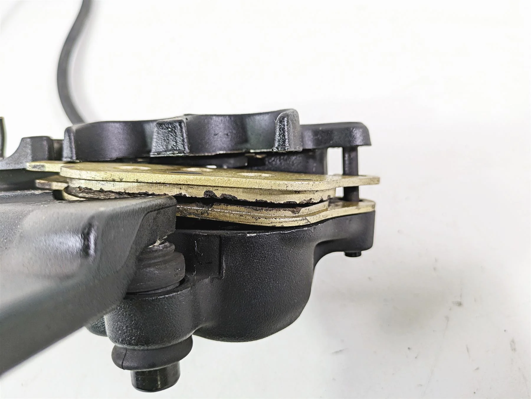 2017 Harley FLS Softail Slim Rear Brake Caliper 25mm + Mount & Line  41300097 - Image 11