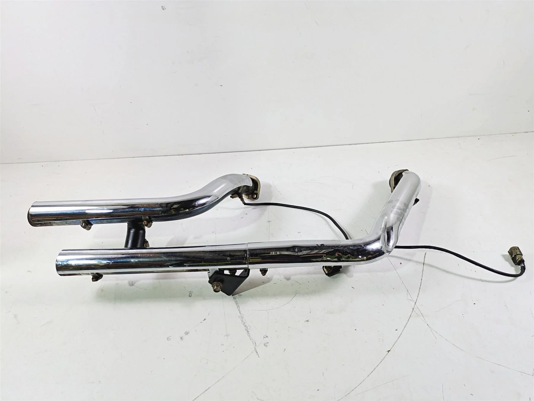 2017 Harley FLS Softail Slim Stock Header Manifold Heat Shield Set Read 65600196