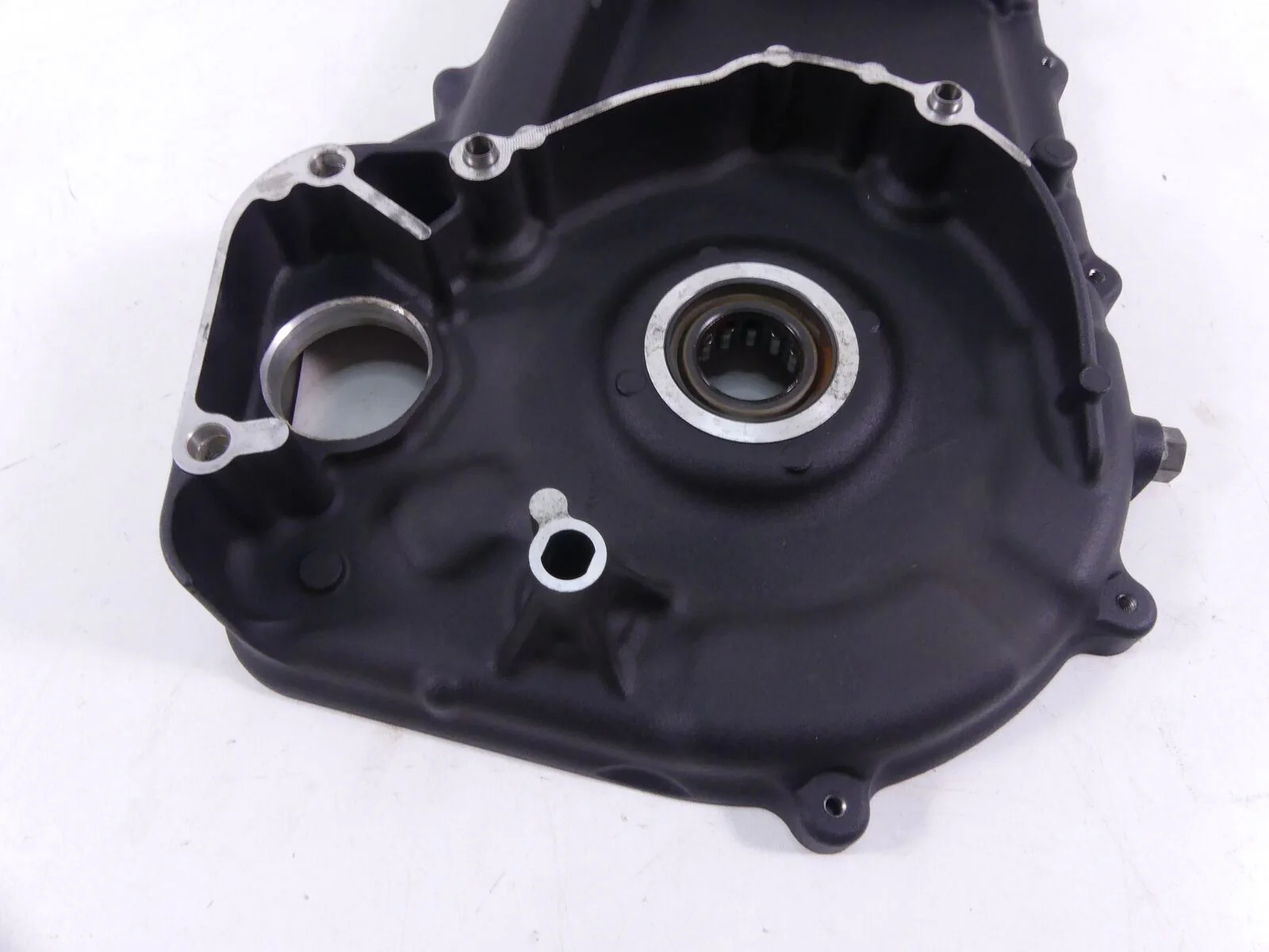 2017 Harley FXDLS 110 Dyna Low Rider Inner Primary Drive Clutch Cover 60681-06C - Image 9