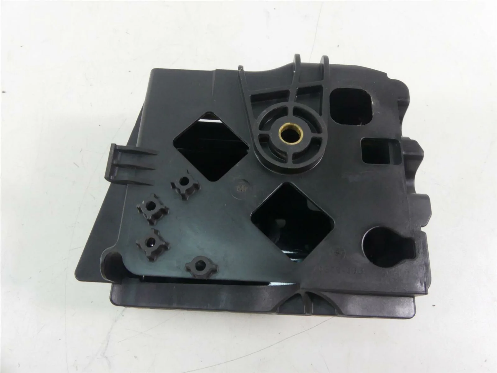 2017 Harley FXDLS Dyna Low Rider Battery Tray Stay Bracket + Cover 70379-06B - Image 7