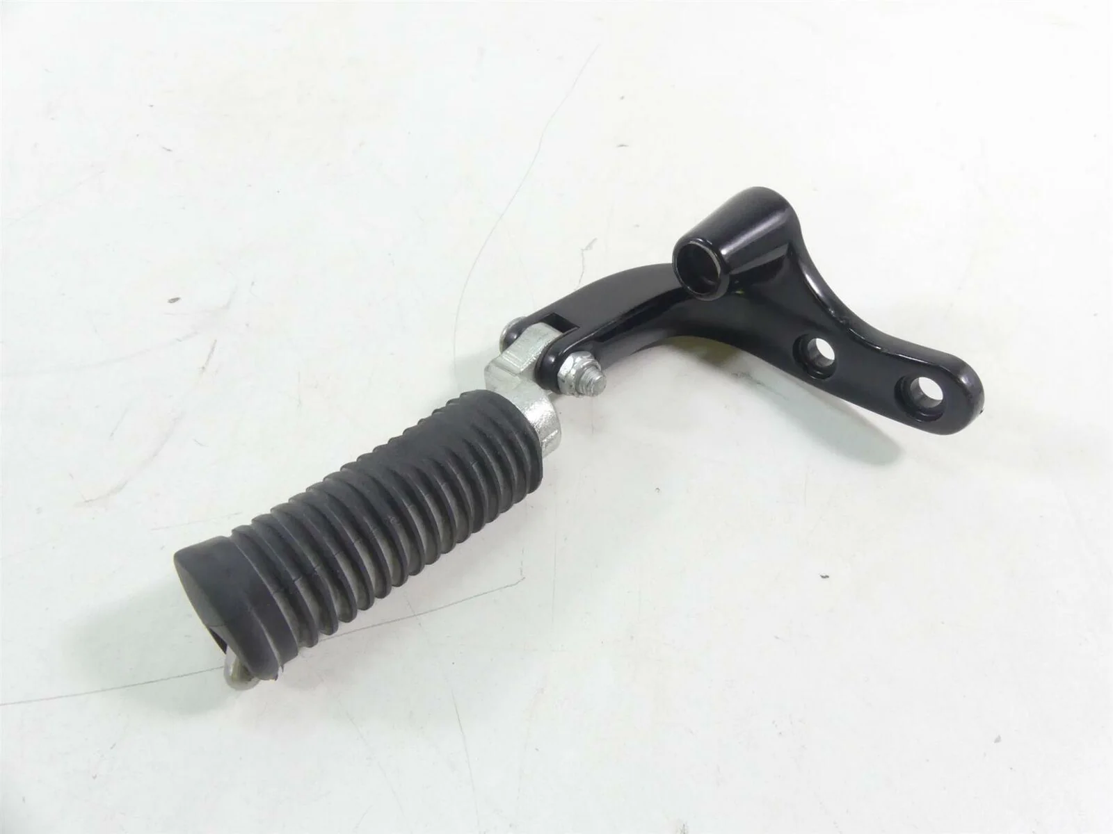 2017 Harley FXDLS Dyna Low Rider Left Front Forward Driver Footpeg 50500279