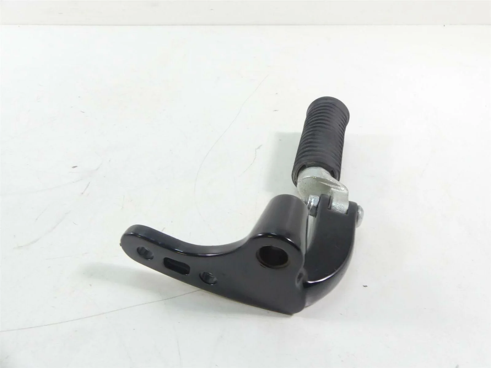 2017 Harley FXDLS Dyna Low Rider Left Front Forward Driver Footpeg 50500279 - Image 3