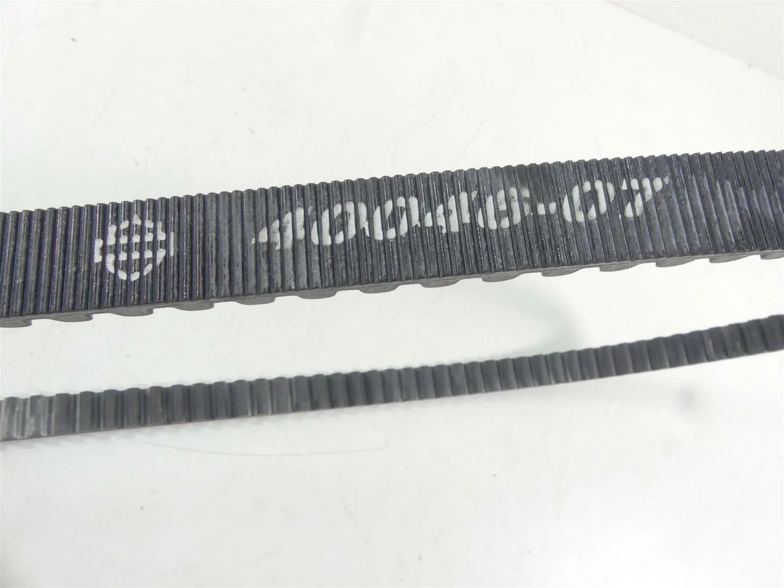 2017 Harley FXDLS Dyna Low Rider Rear Drive Belt 131T 1" 40046-07 - Image 2