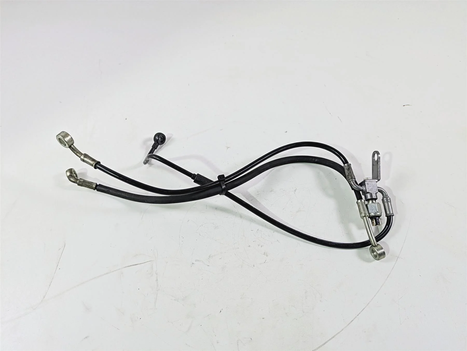 2017 Harley Softail Heritage Classic FLSTC Abs Rear Brake Line Set 43373-11A - Image 3
