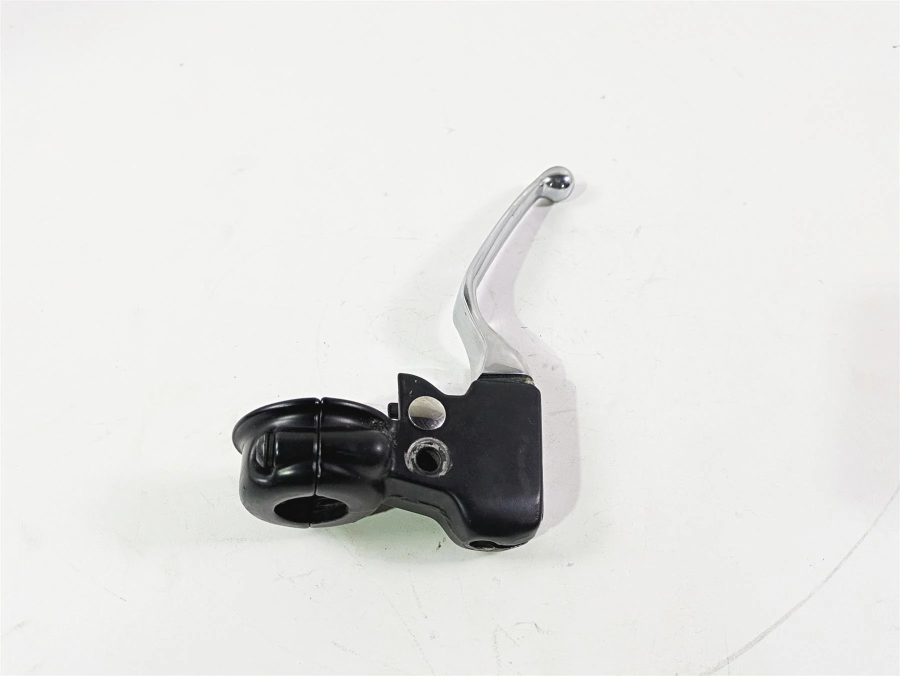 2017 Harley Softail Heritage Classic FLSTC Clutch Perch & Lever 38700-08A - Image 2