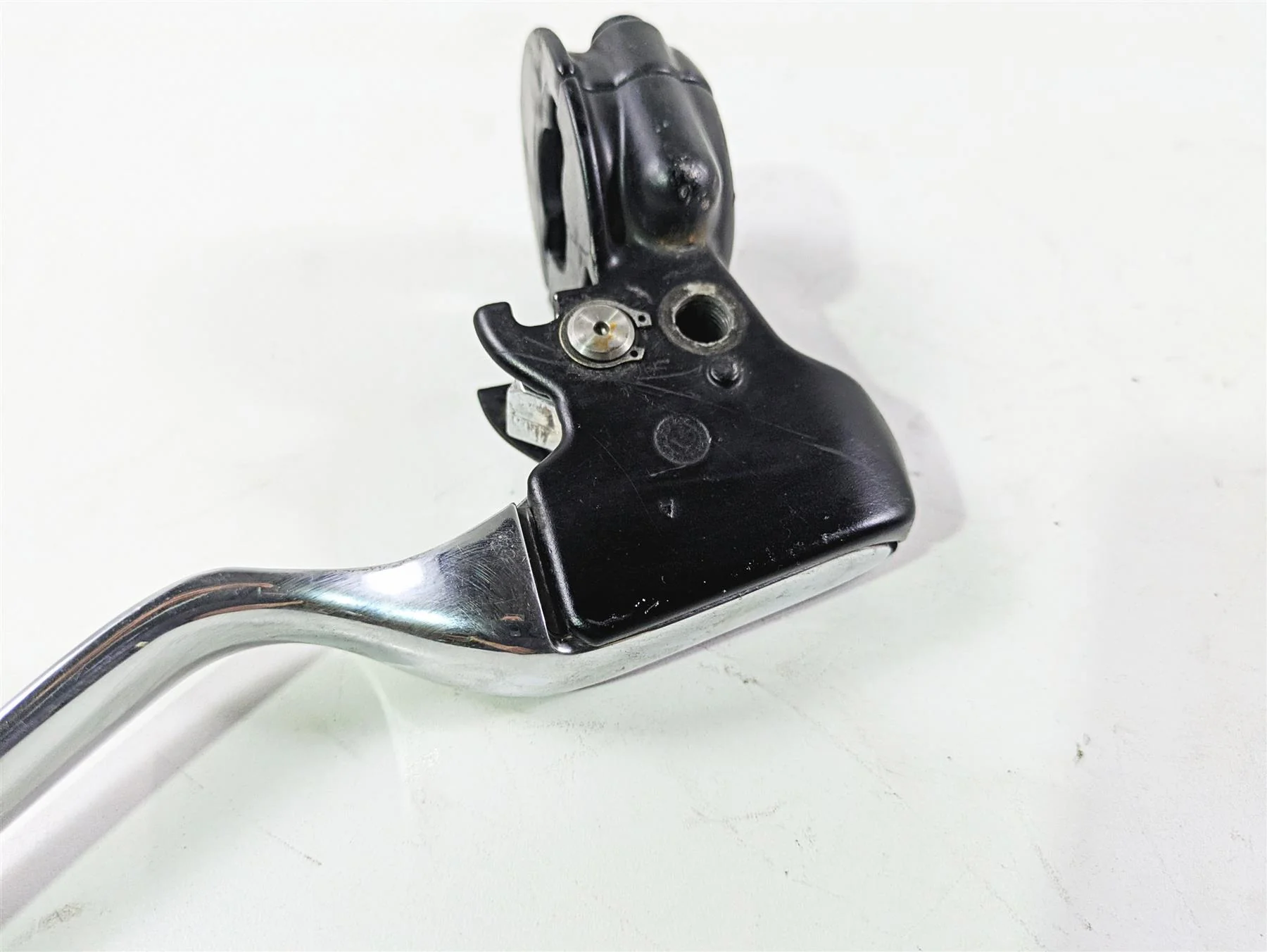 2017 Harley Softail Heritage Classic FLSTC Clutch Perch & Lever 38700-08A - Image 9