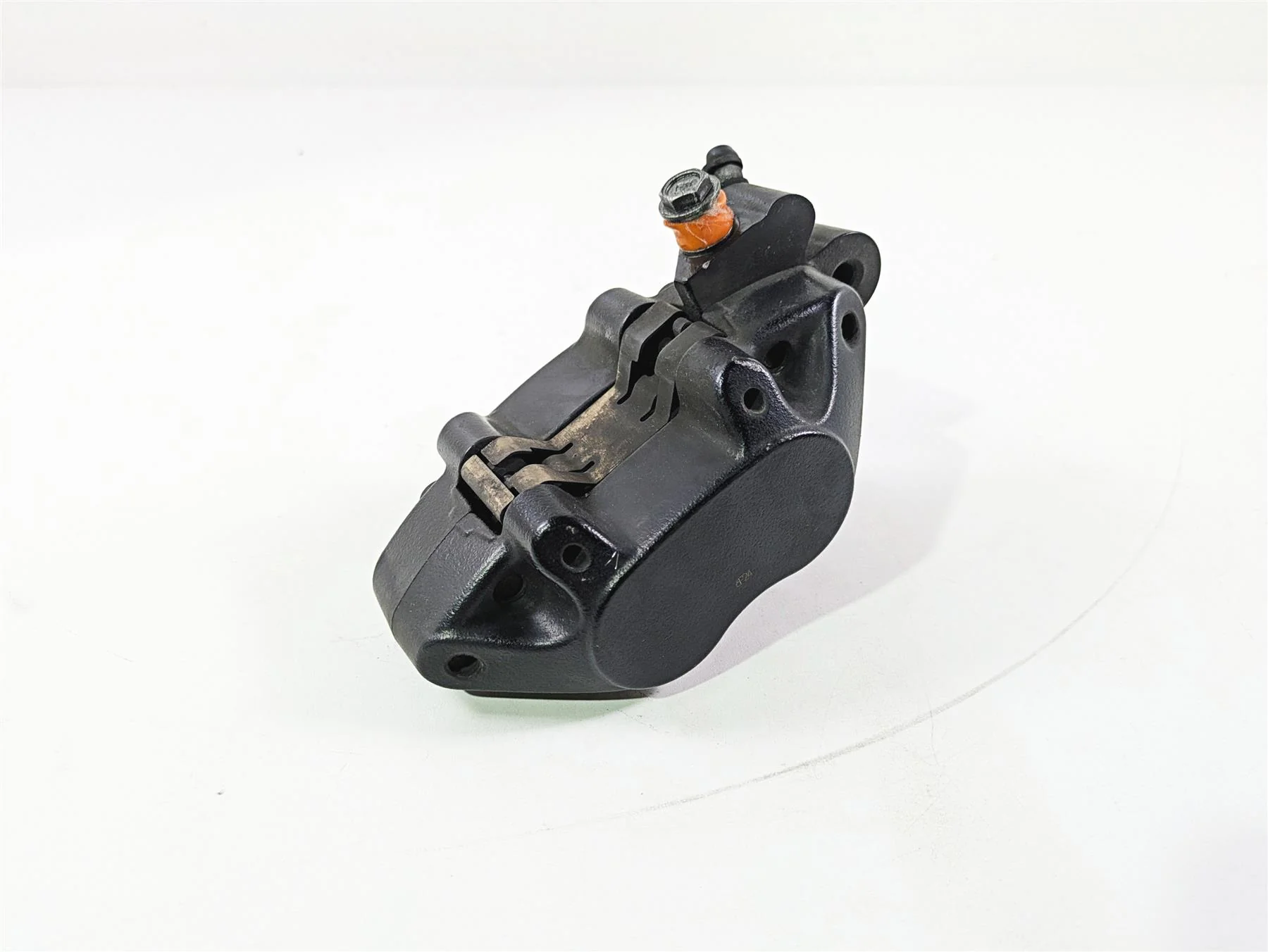 2017 Harley Softail Heritage Classic FLSTC Front Brake Caliper 41300095 - Image 12