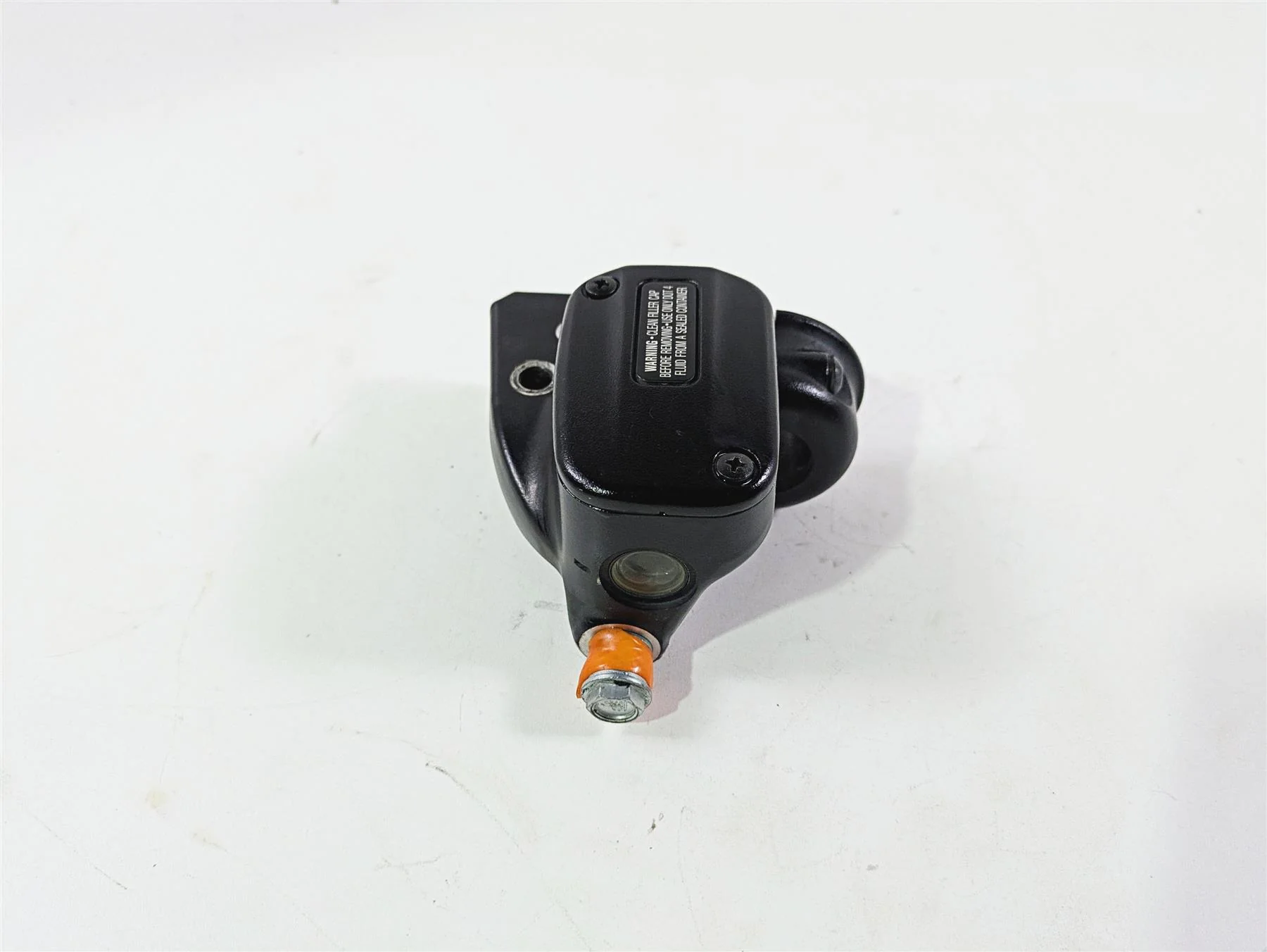 2017 Harley Softail Heritage Classic FLSTC Front Brake Master Cylinder 41700233 - Image 2