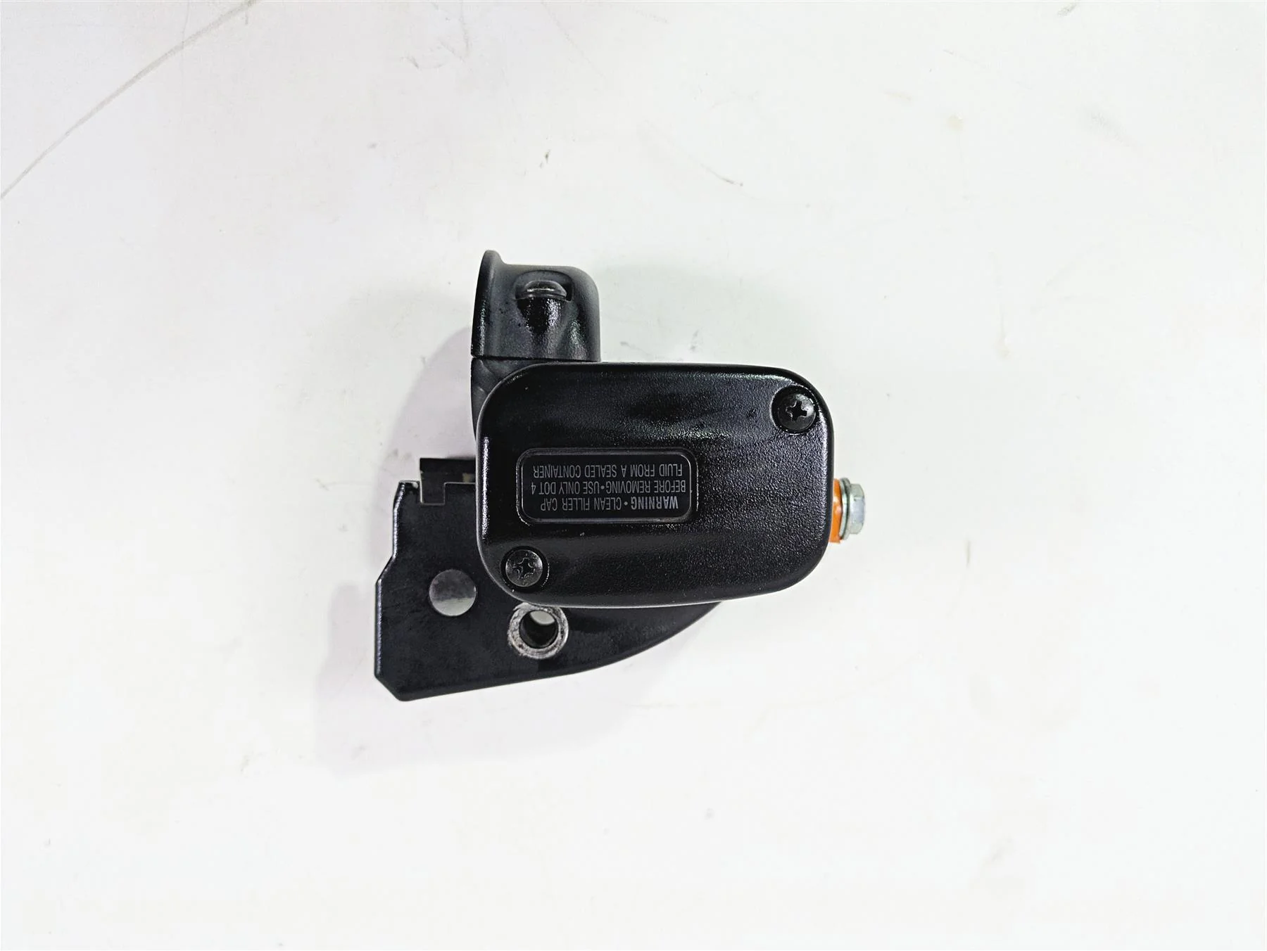 2017 Harley Softail Heritage Classic FLSTC Front Brake Master Cylinder 41700233 - Image 3