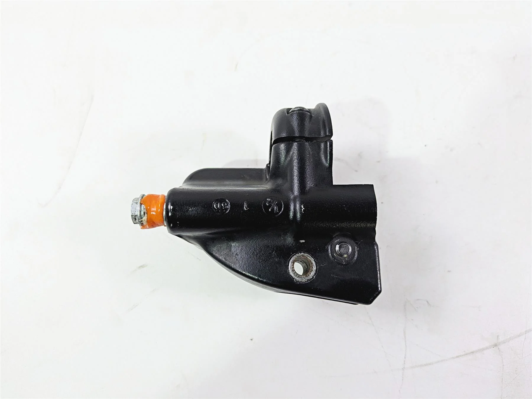 2017 Harley Softail Heritage Classic FLSTC Front Brake Master Cylinder 41700233 - Image 7