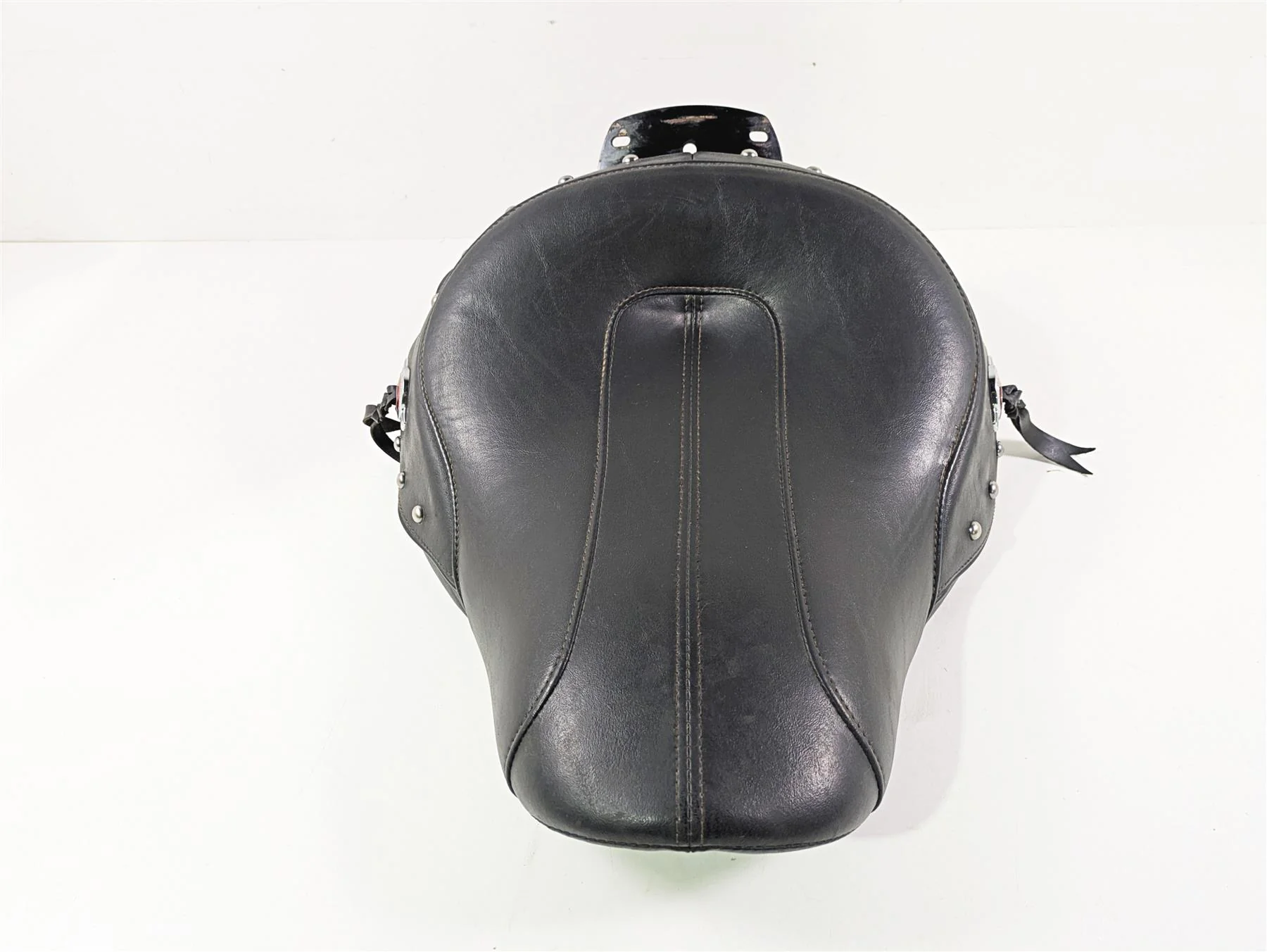 2017 Harley Softail Heritage Classic FLSTC Front Rider Seat Saddle 52000222 - Image 2