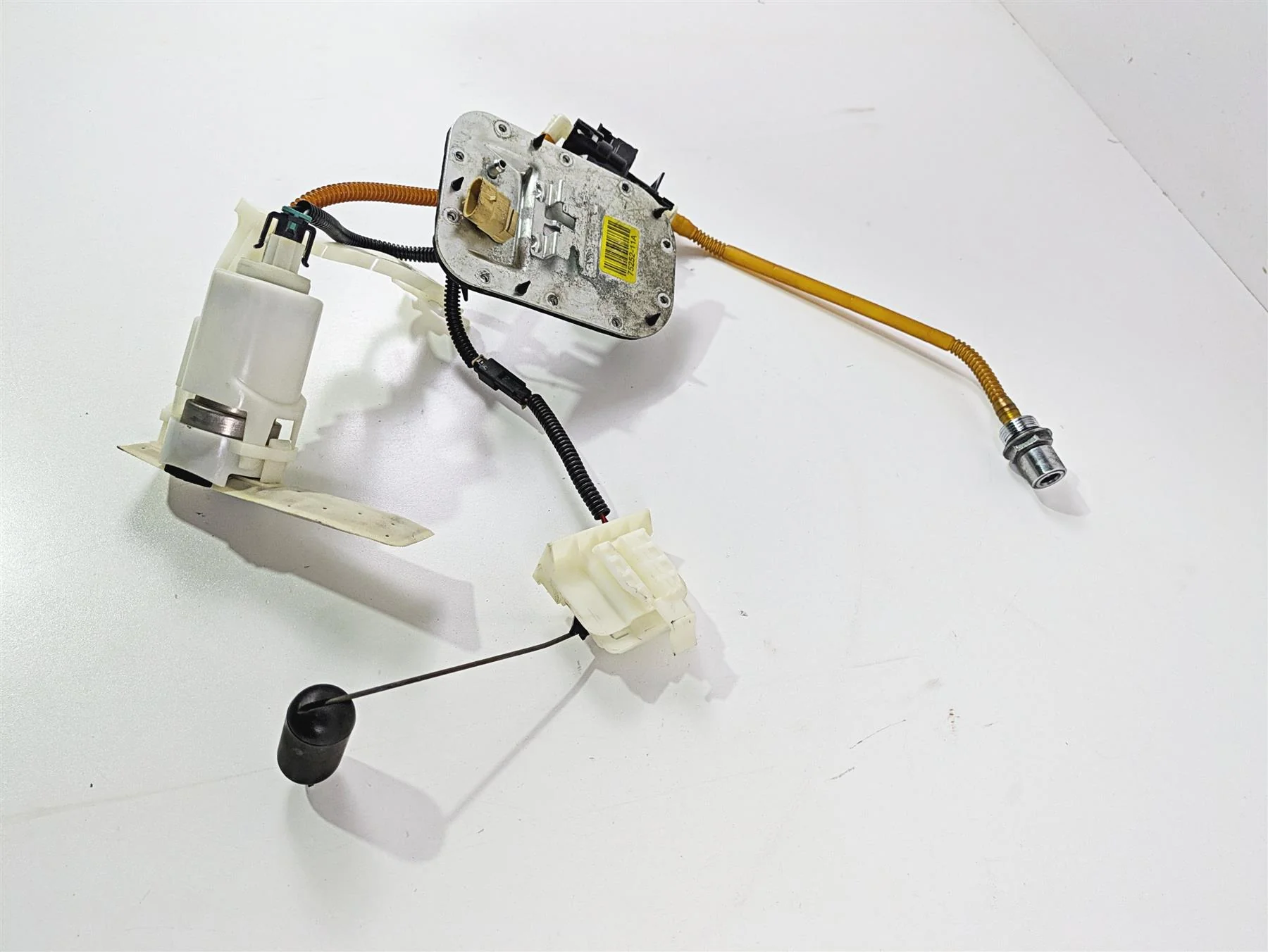 2017 Harley Softail Heritage Classic FLSTC Fuel Gas Pump 75252-11A 75284-08A - Image 4