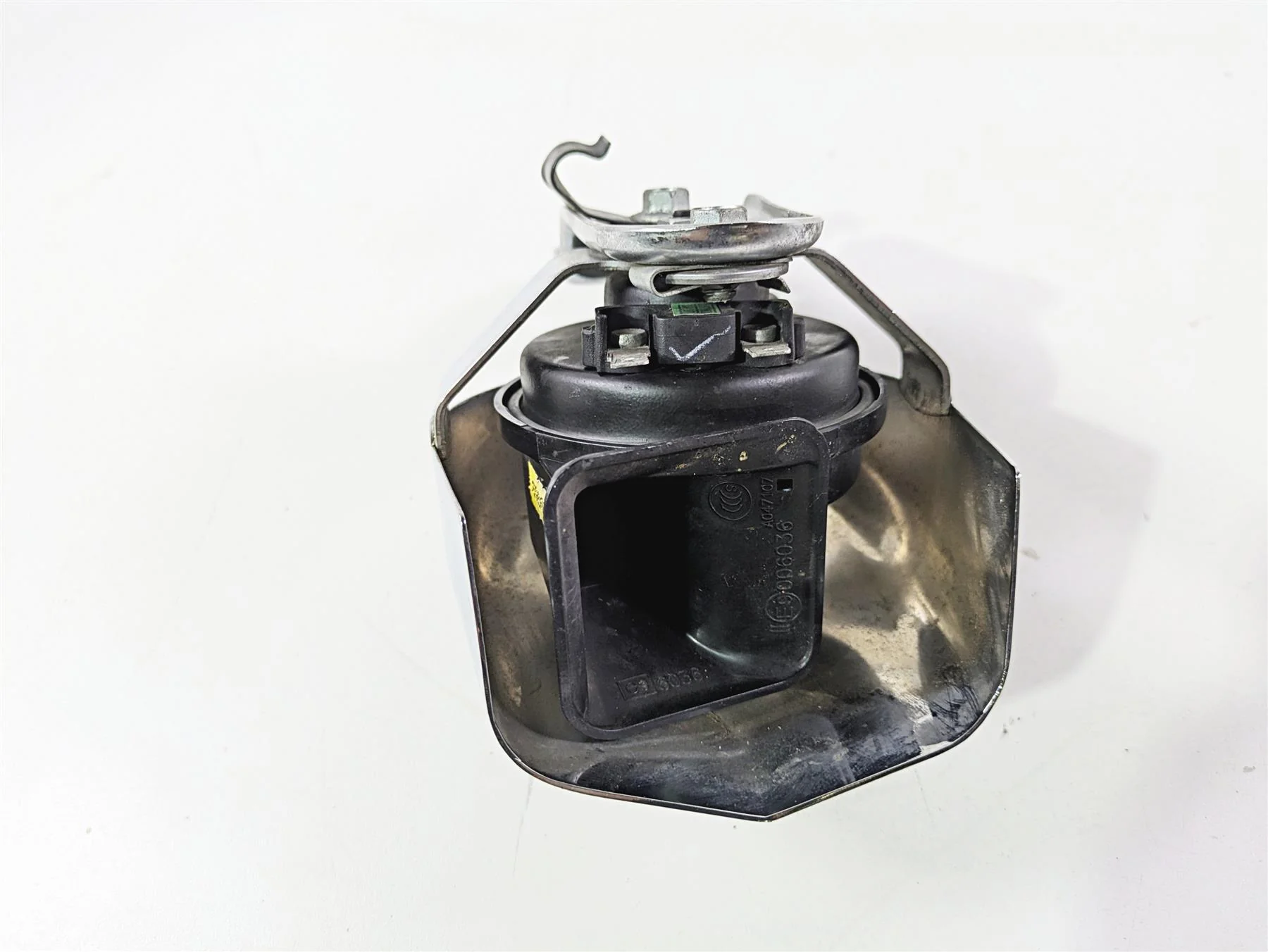 2017 Harley Softail Heritage Classic FLSTC Horn & Cover 61300478A 69060-90H - Image 10
