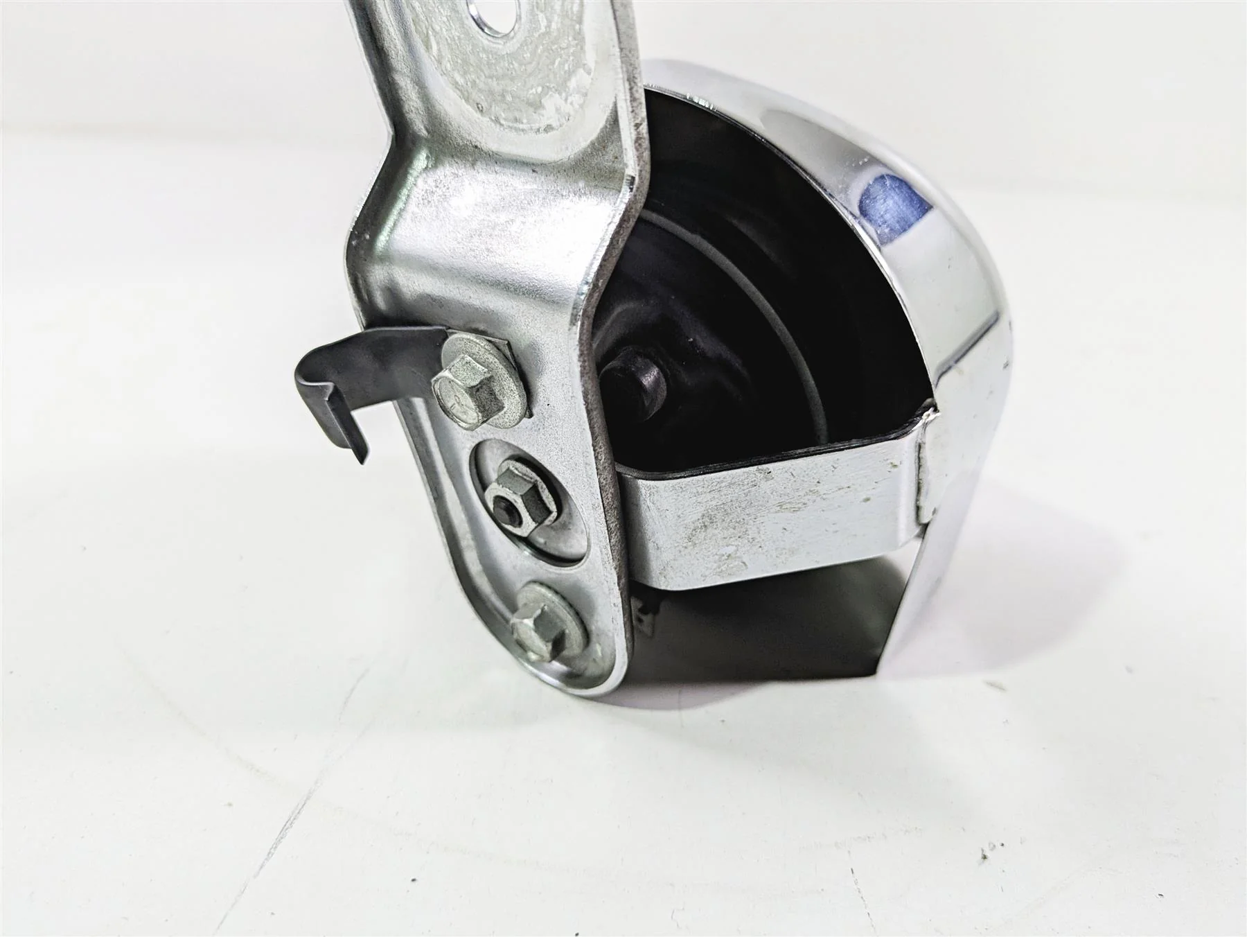 2017 Harley Softail Heritage Classic FLSTC Horn & Cover 61300478A 69060-90H - Image 8