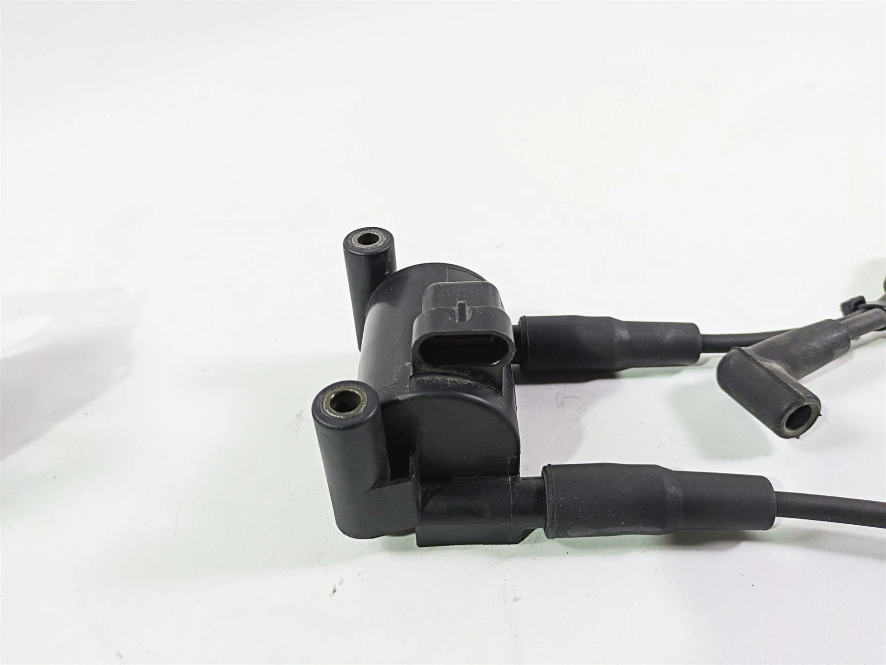 2017 Harley Softail Heritage Classic FLSTC Ignition Coil Wires Plug Set 31696-07 - Image 10