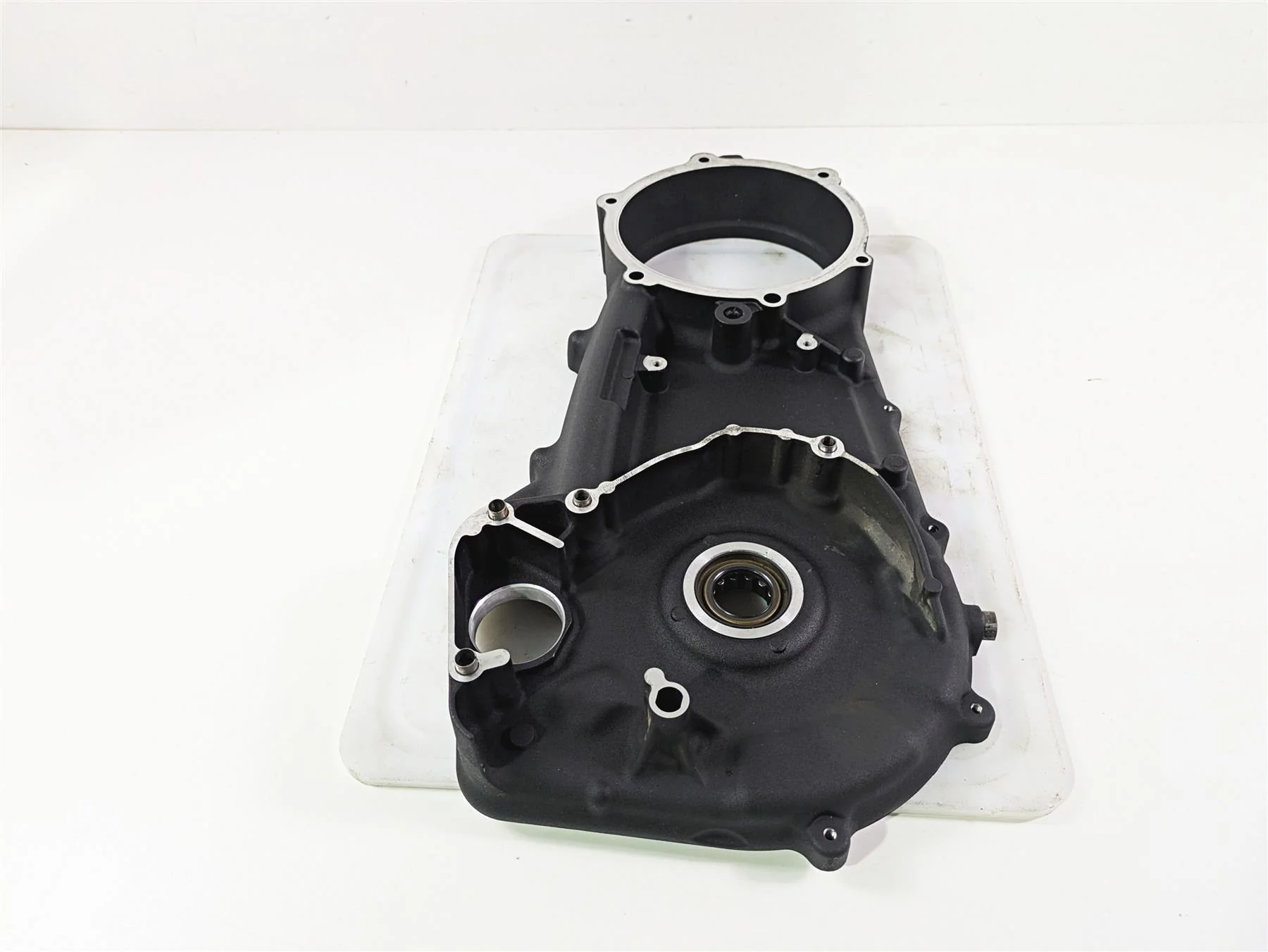 2017 Harley Softail Heritage Classic FLSTC Inner Primary Clutch Cover 60681-06C - Image 4