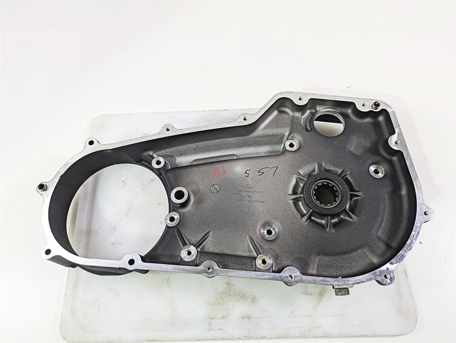 2017 Harley Softail Heritage Classic FLSTC Inner Primary Clutch Cover 60681-06C - Image 9