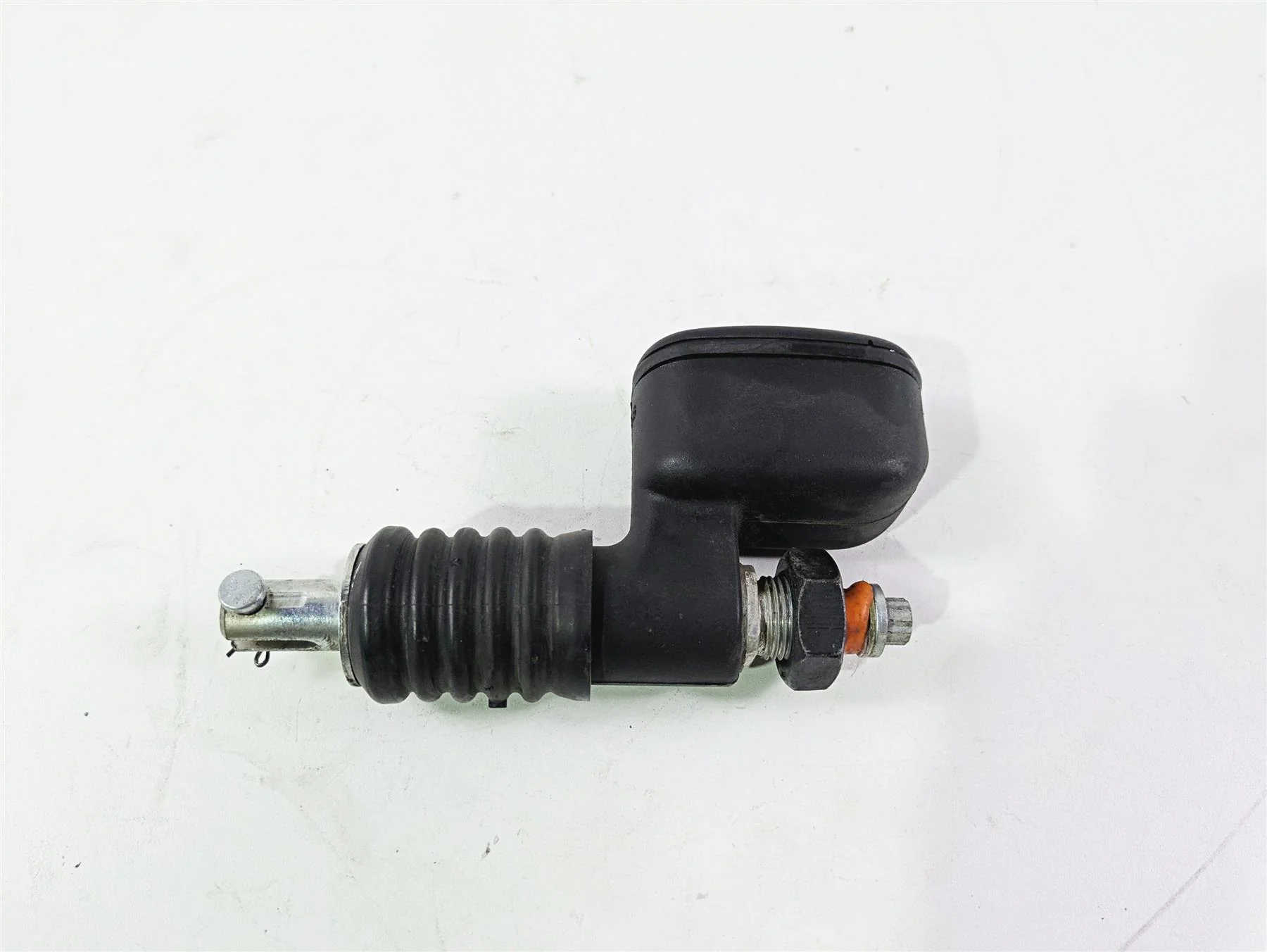 2017 Harley Softail Heritage Classic FLSTC Rear Brake Master Cylinder 41767-05E