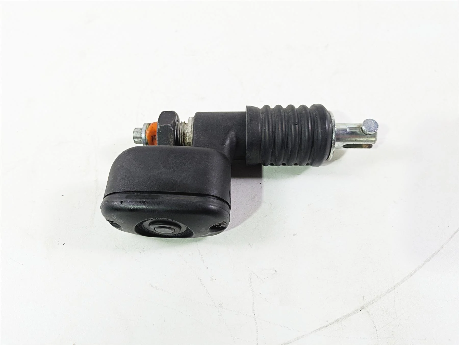 2017 Harley Softail Heritage Classic FLSTC Rear Brake Master Cylinder 41767-05E - Image 3