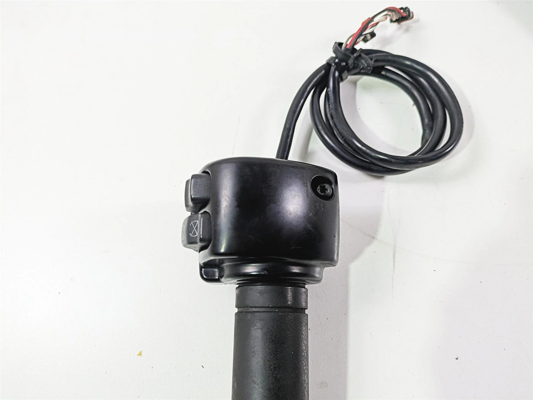 2017 Harley Softail Heritage Classic FLSTC Right Hand Control Switch 71500297 - Image 12