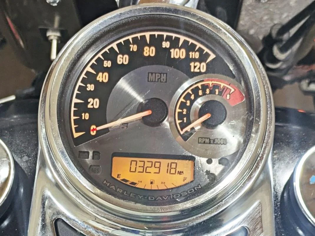 2017 Harley Softail Heritage Classic FLSTC Speedo Gauge Instrument 32k 70900389 - Image 2